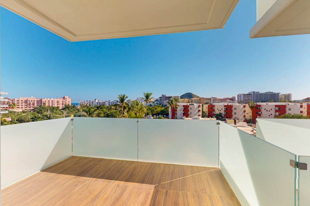 Spacious condo with private washer/dryer, city views, and shared pool