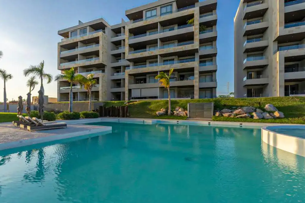 Peaceful condo with resort pool, high-speed WiFi & relaxing outdoor space