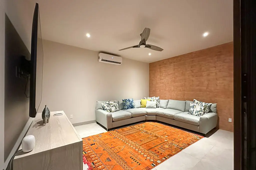 Luxury house with private pool, ocean view, inviting balcony & elegant charm