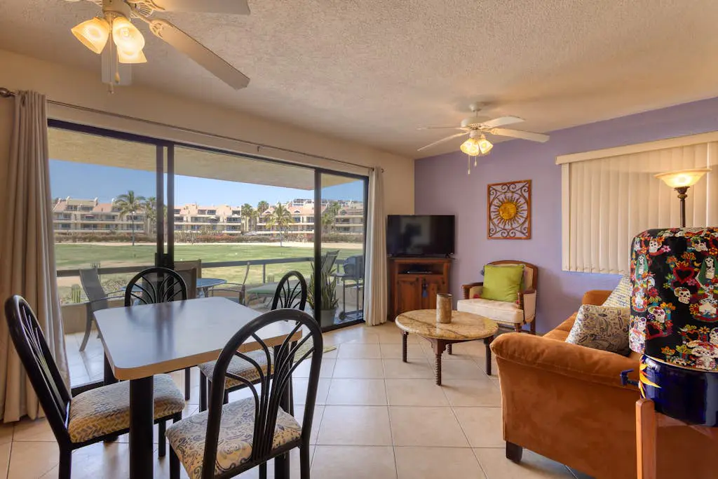 Charming golf-view condo with pool, hot tub, terrace & WiFi