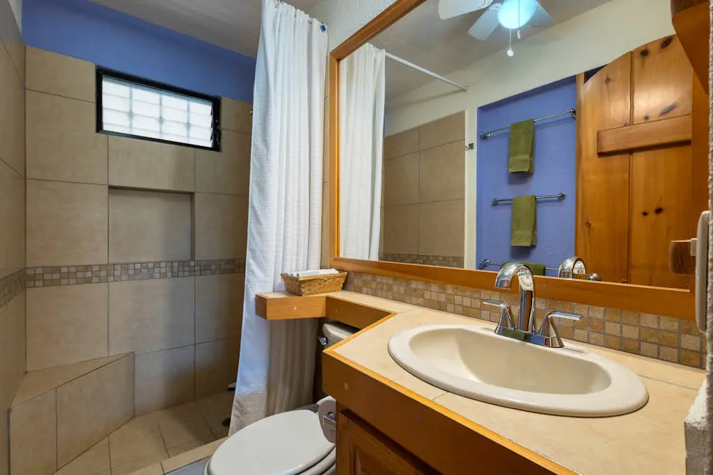 Charming golf-view condo with pool, hot tub, terrace & WiFi