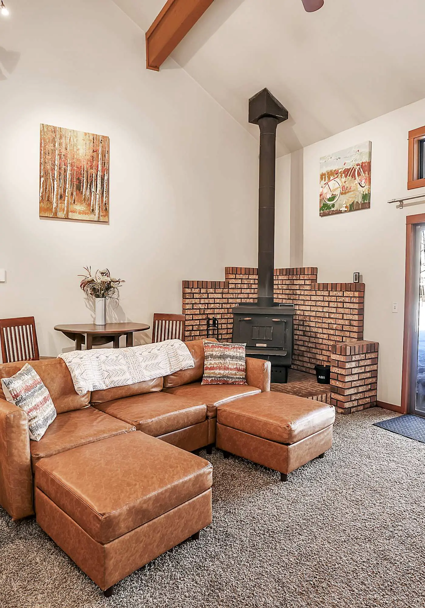 Sunny McCall Getaway Sleeps 8, Pool & Walk To Lake