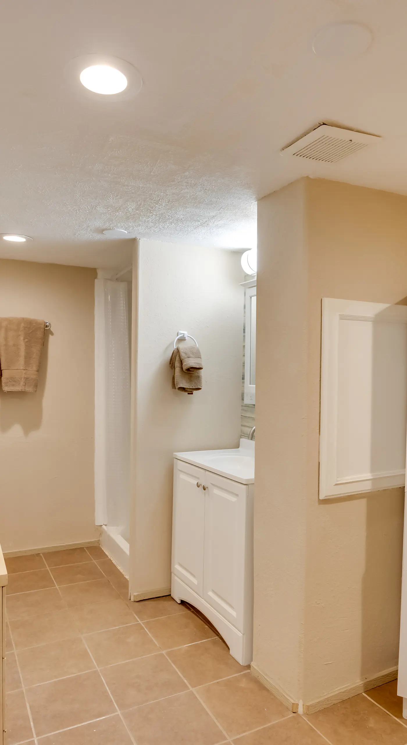 Secluded Elizabeth Apt on 3 Acres: Pets Welcome!