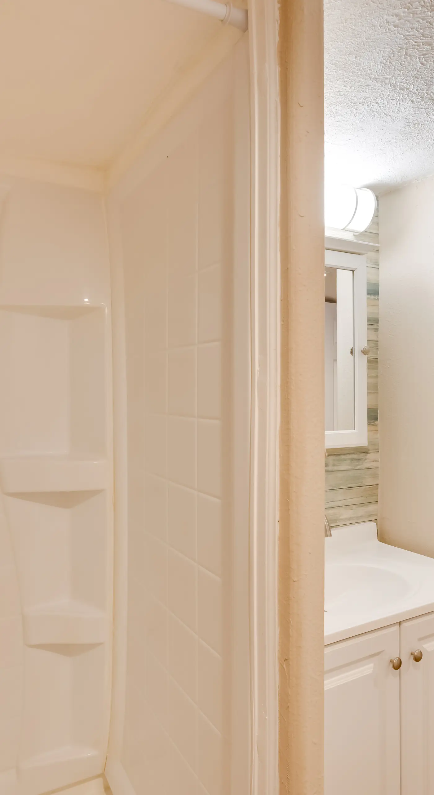 Secluded Elizabeth Apt on 3 Acres: Pets Welcome!