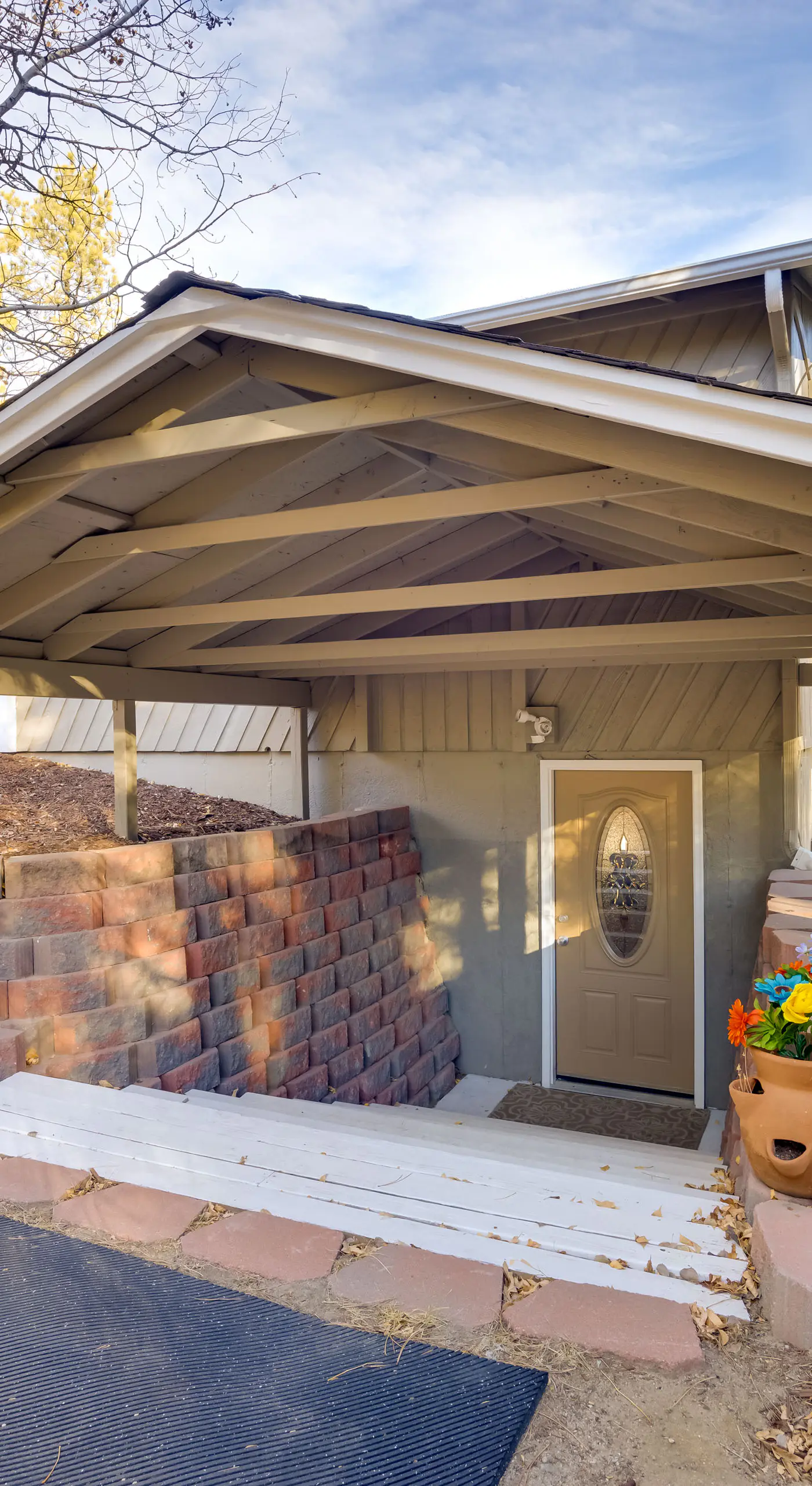 Secluded Elizabeth Apt on 3 Acres: Pets Welcome!