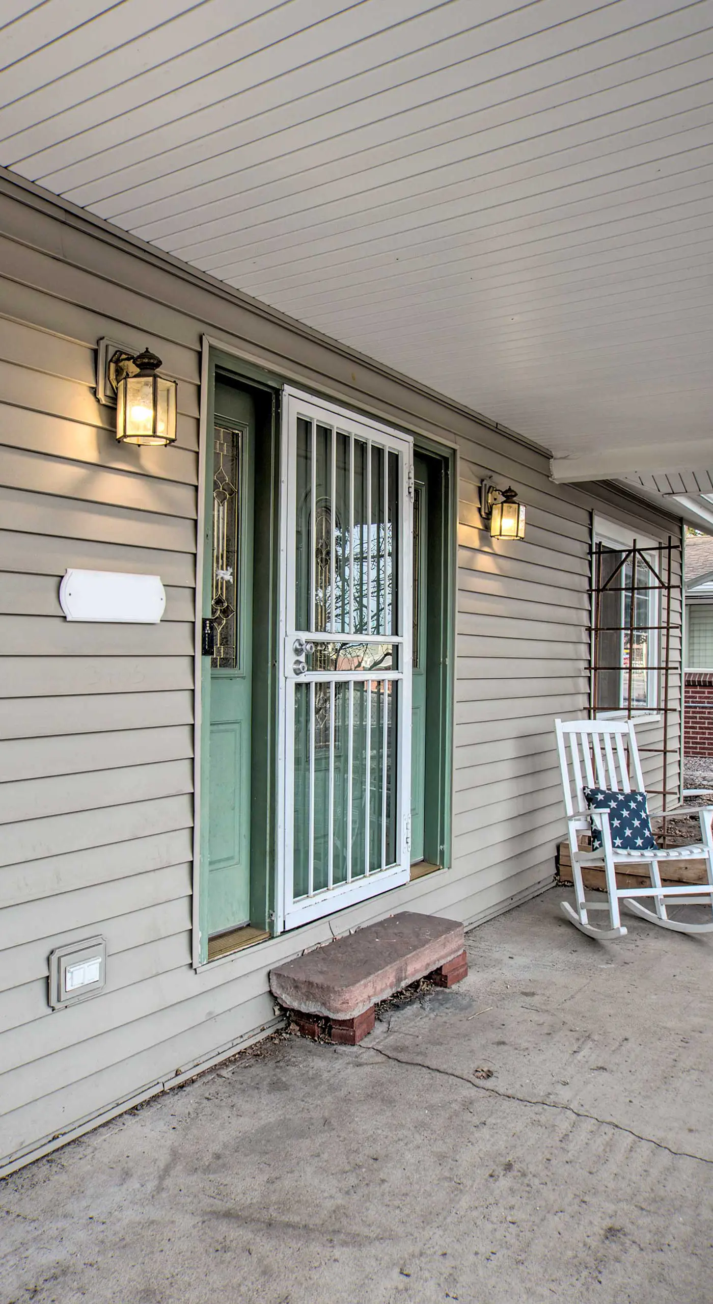 Walkable Neighborhood: Family Home in Wheat Ridge
