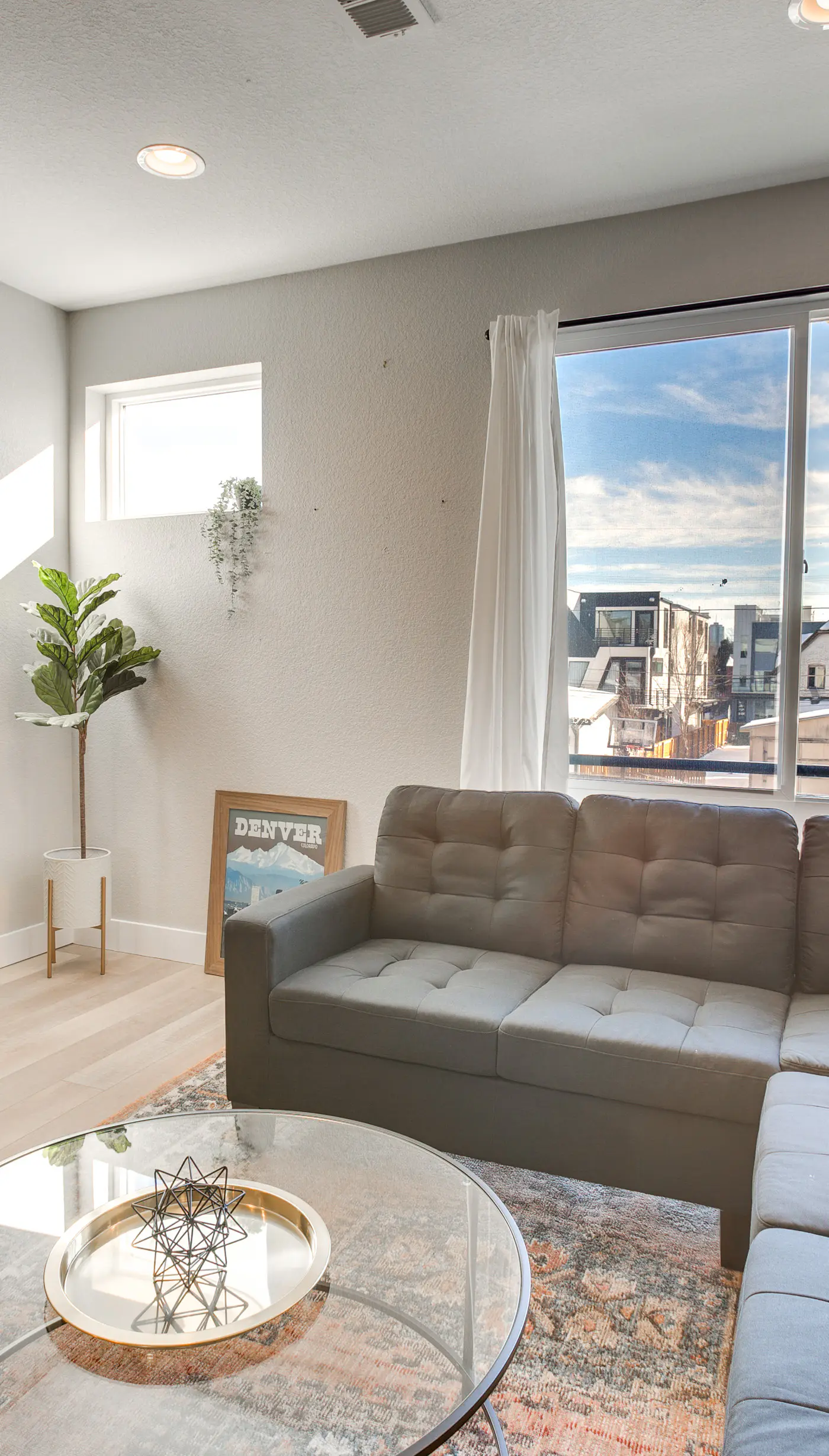 Rooftop Deck & Hot Tub: Walkable Denver Townhome