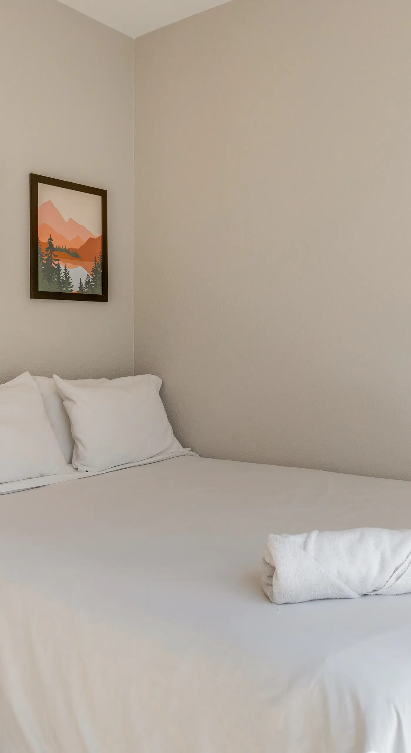 Rooftop Deck & Hot Tub: Walkable Denver Townhome