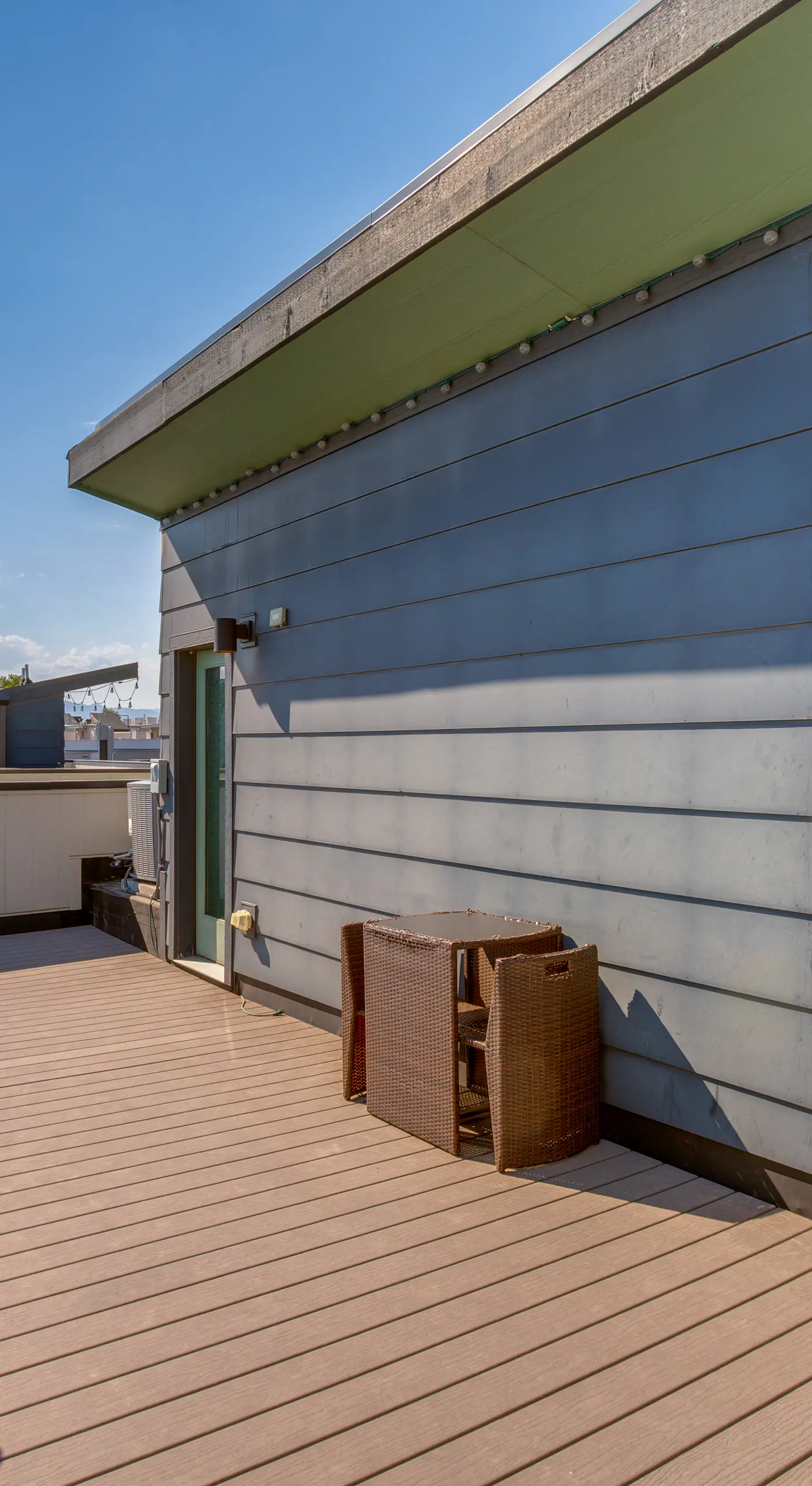 Rooftop Deck & Hot Tub: Walkable Denver Townhome