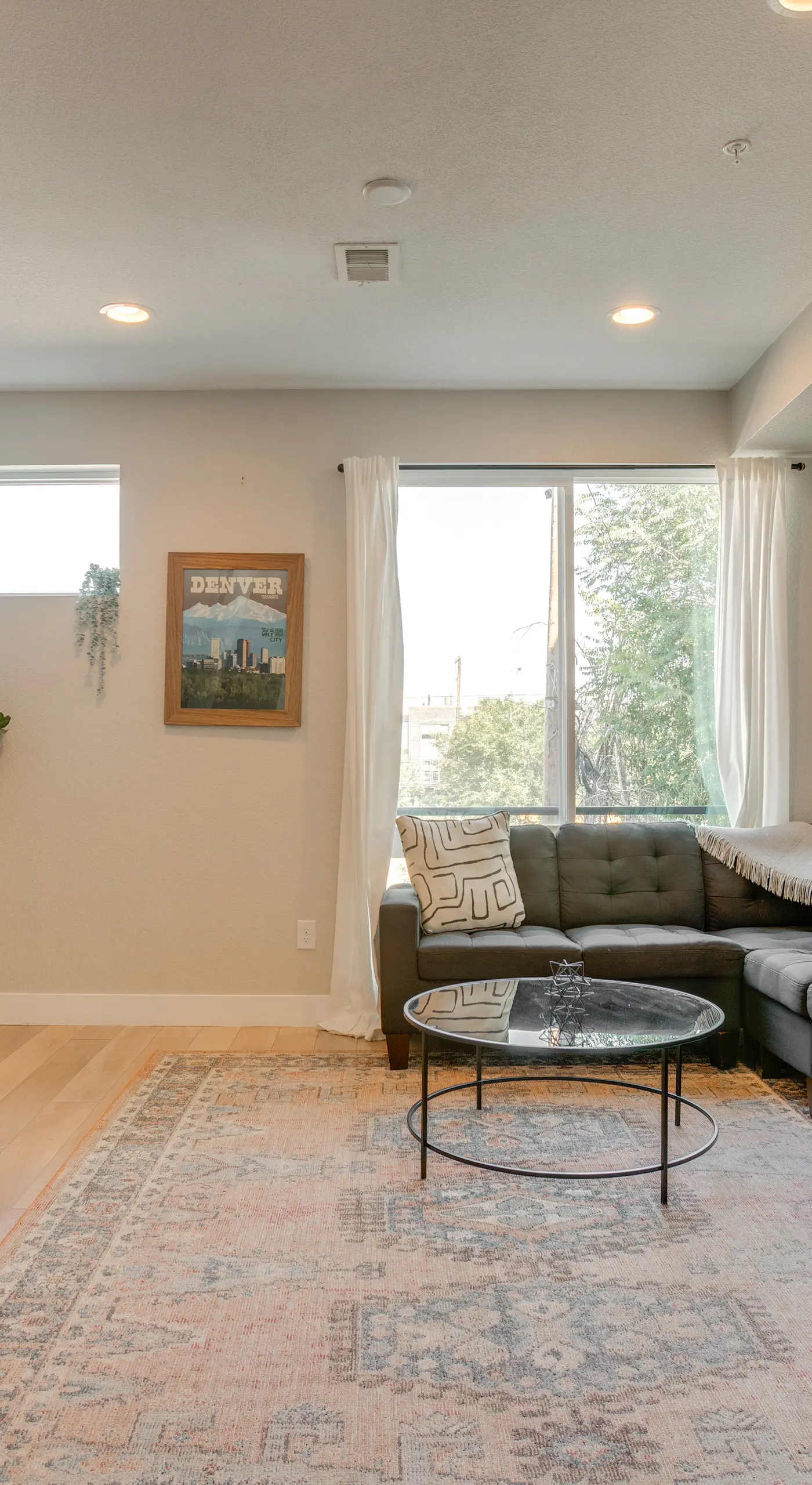 Rooftop Deck & Hot Tub: Walkable Denver Townhome
