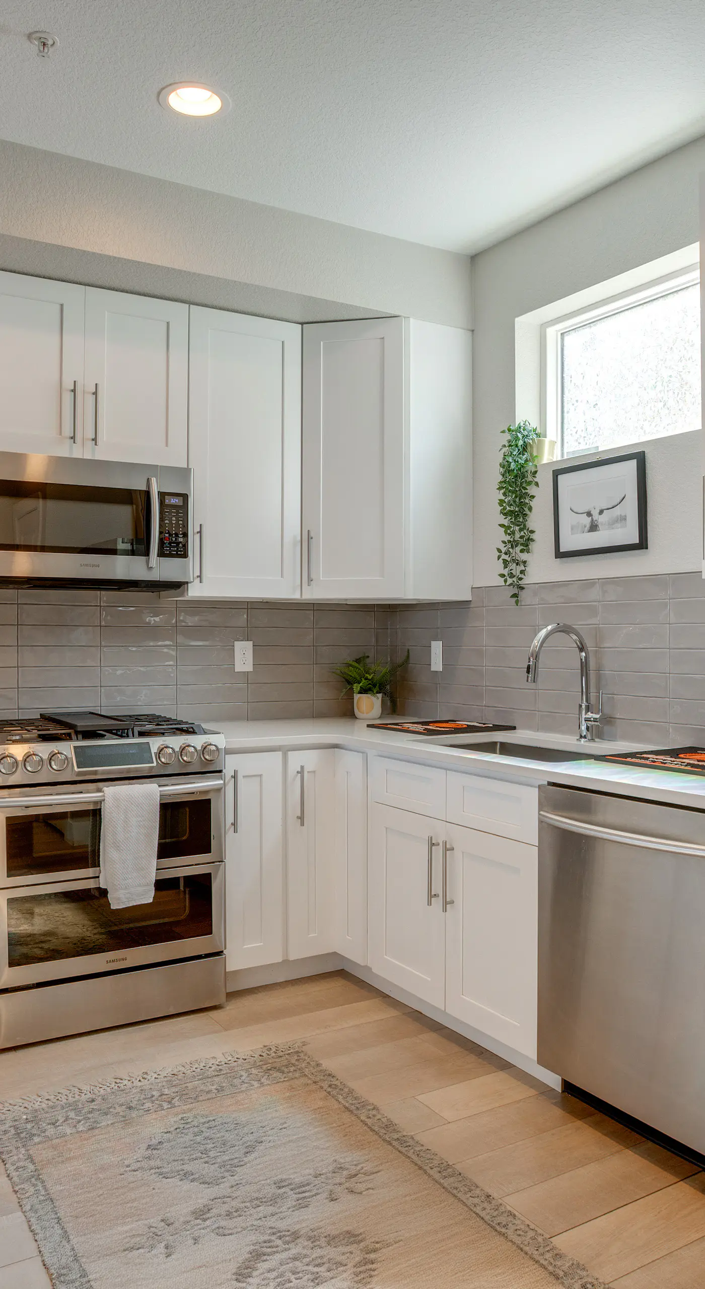 Rooftop Deck & Hot Tub: Walkable Denver Townhome