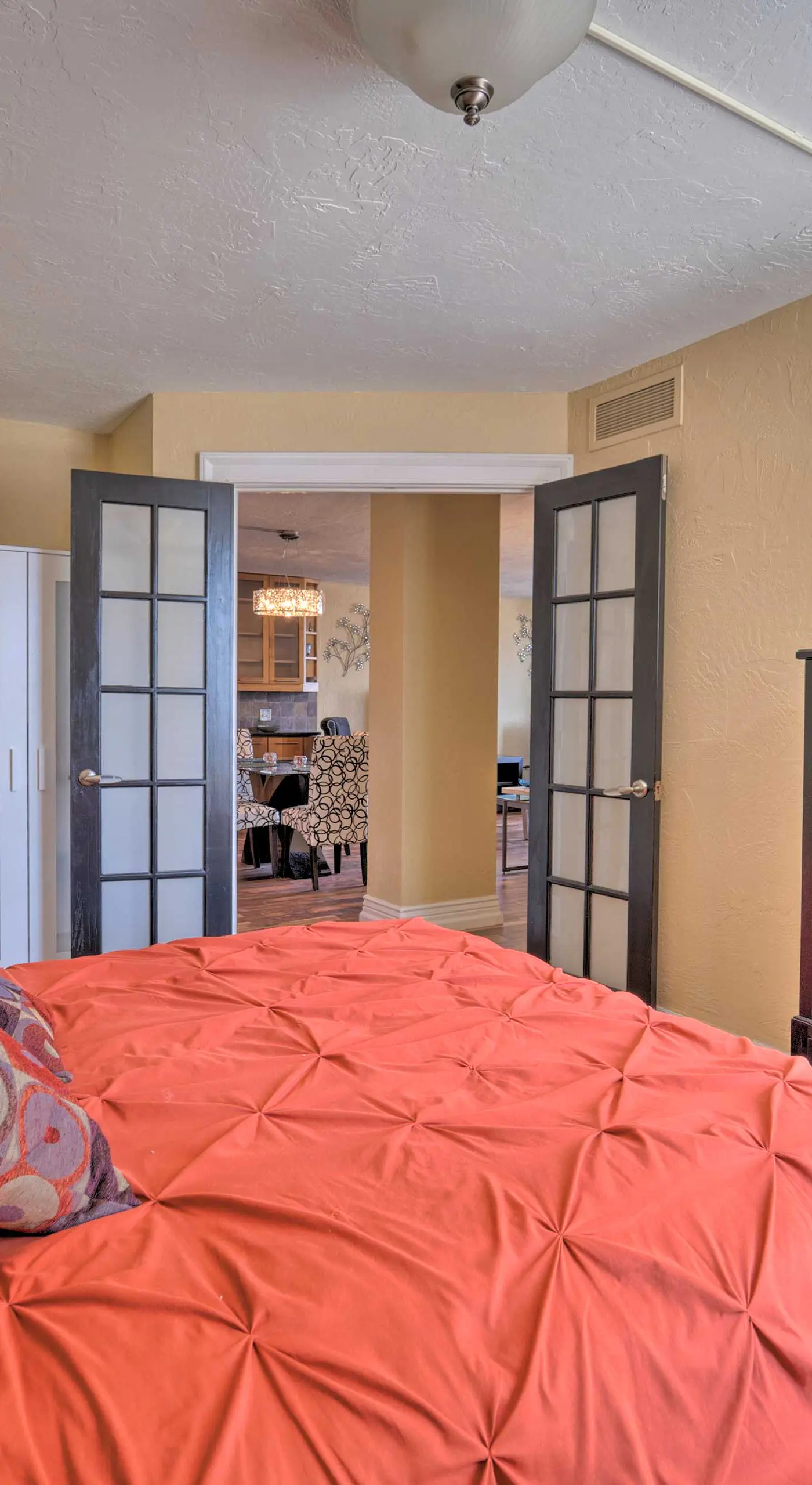 Dtwn Denver Condo: Rooftop Pool & City Views!
