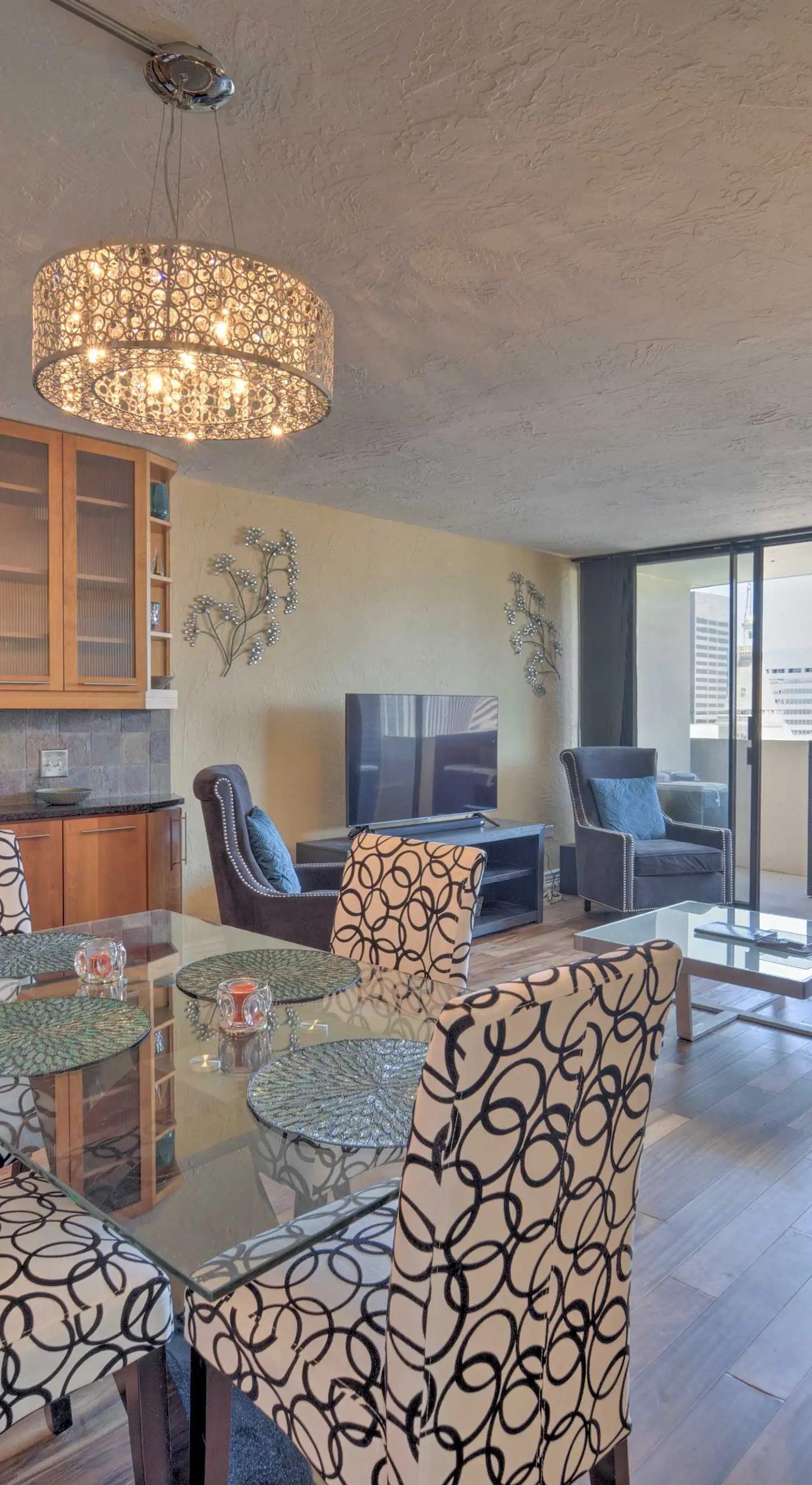 Dtwn Denver Condo: Rooftop Pool & City Views!
