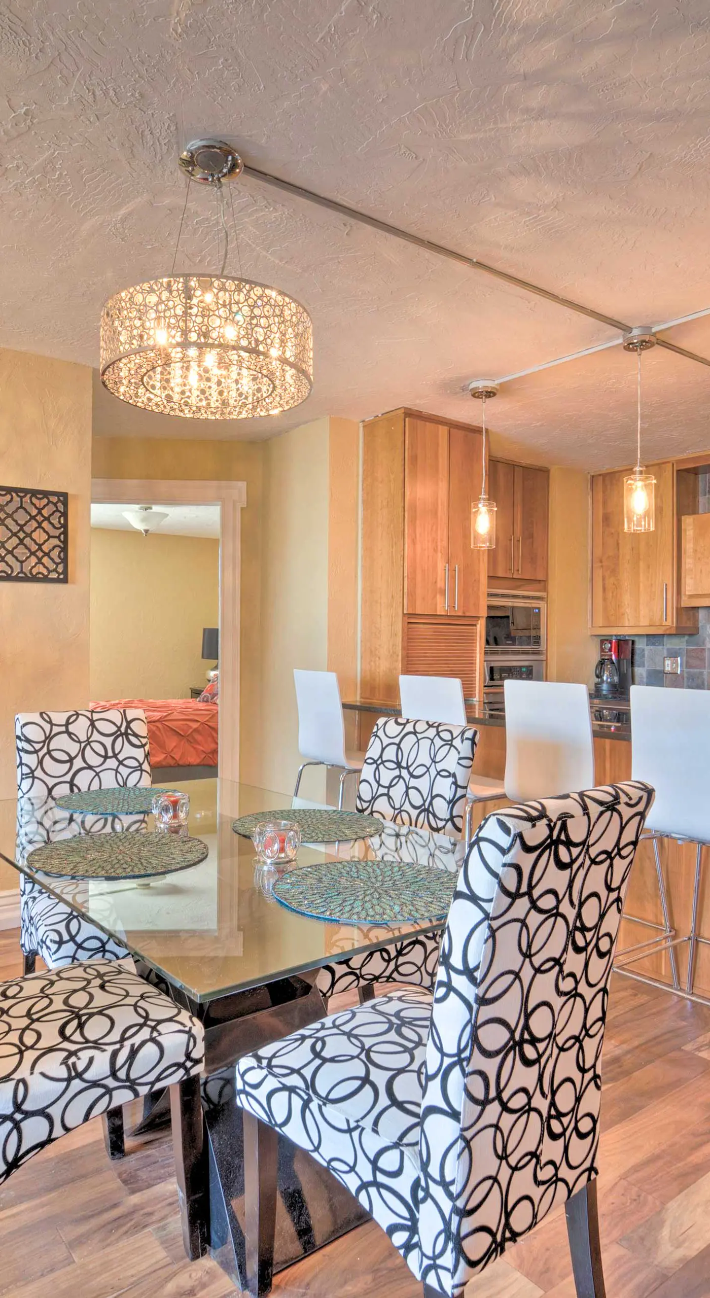 Dtwn Denver Condo: Rooftop Pool & City Views!