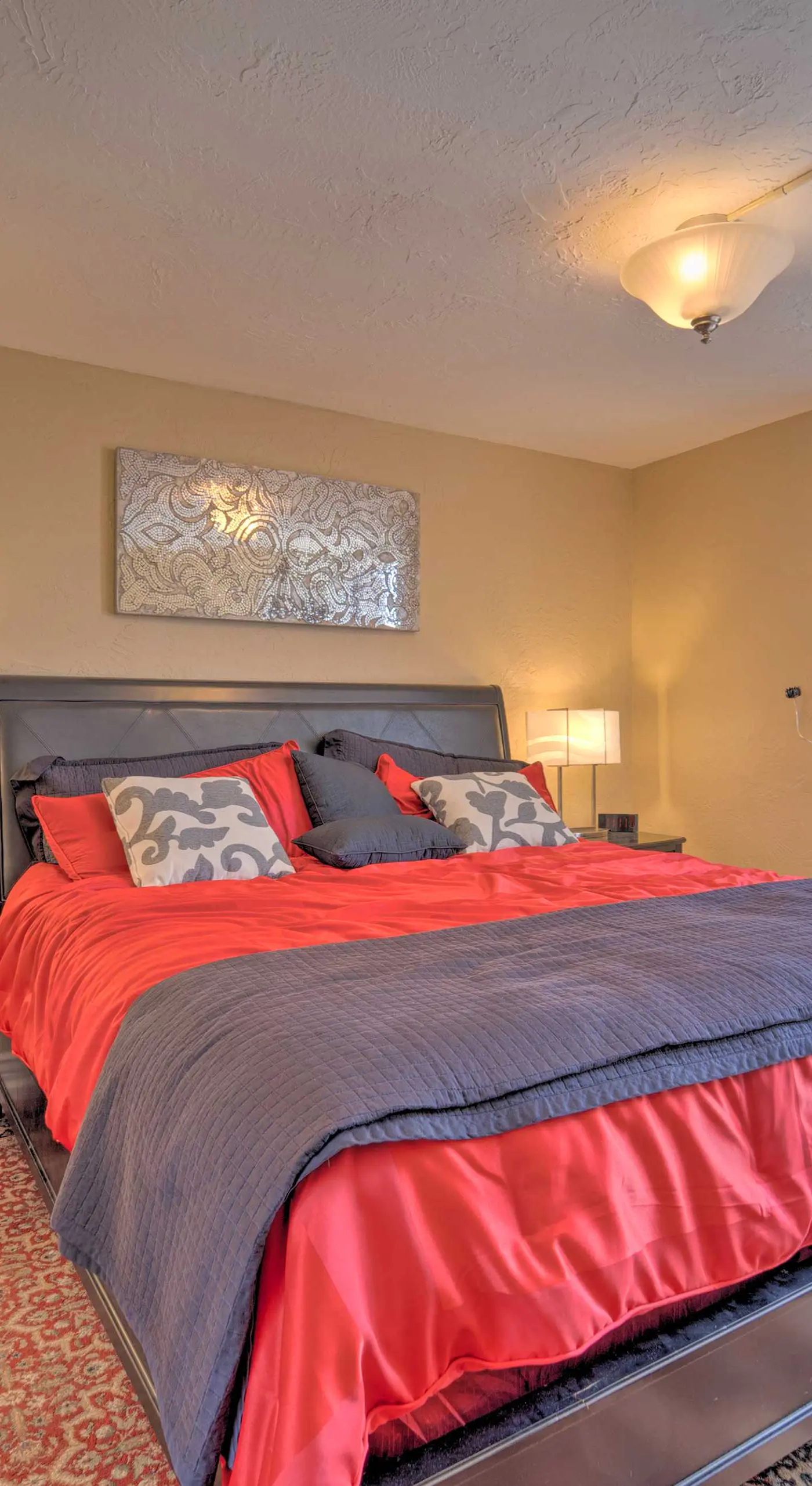 Dtwn Denver Condo: Rooftop Pool & City Views!