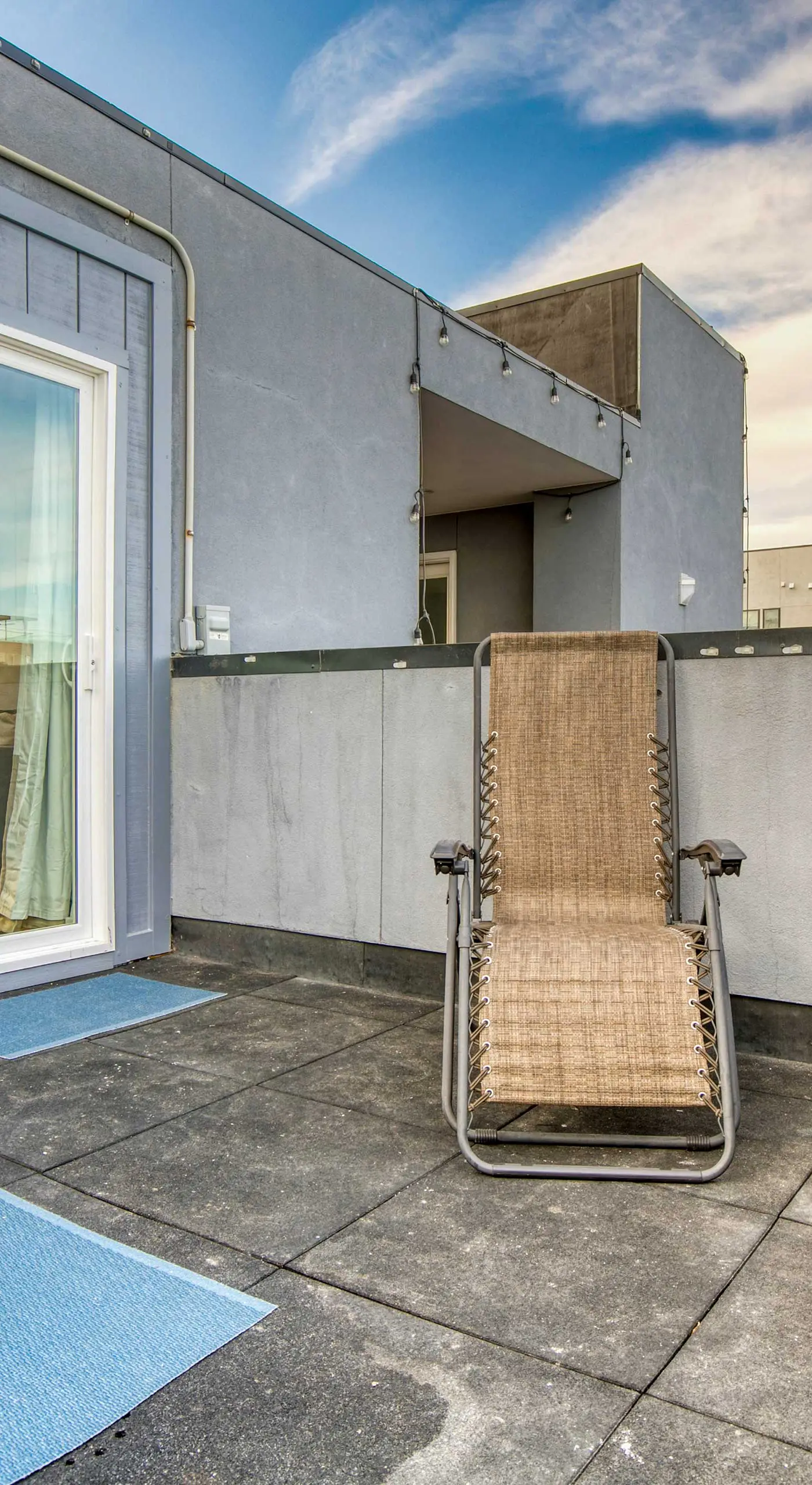 Walk to Empower Field: Townhome w/ Hot Tub!
