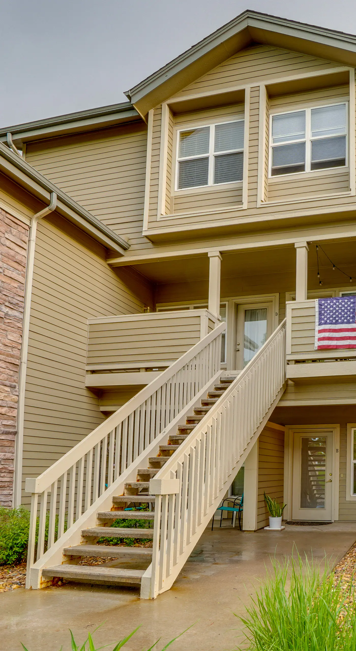 16 Mi to DIA: Townhome w/ Fireplace in Aurora
