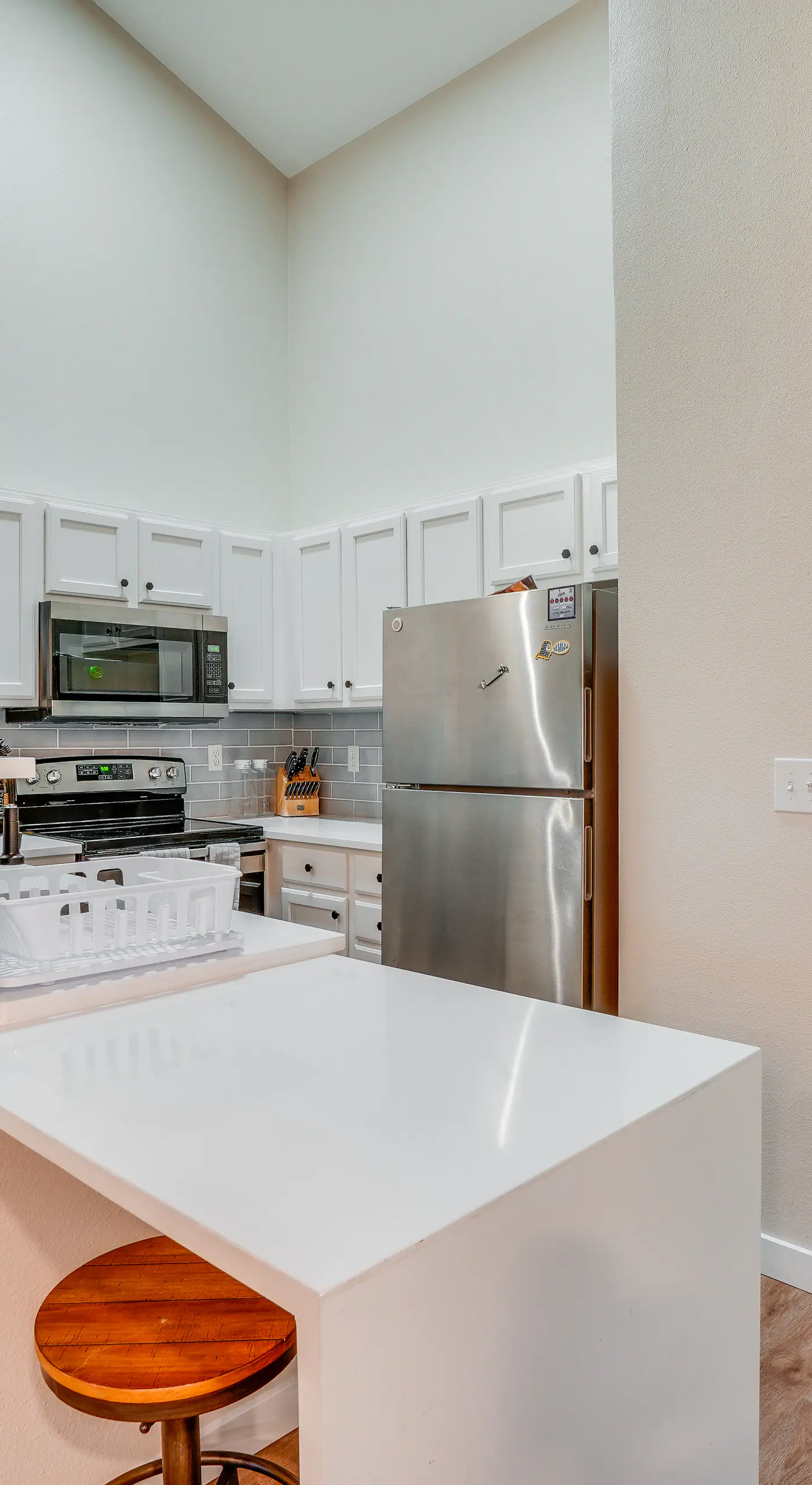 16 Mi to DIA: Townhome w/ Fireplace in Aurora