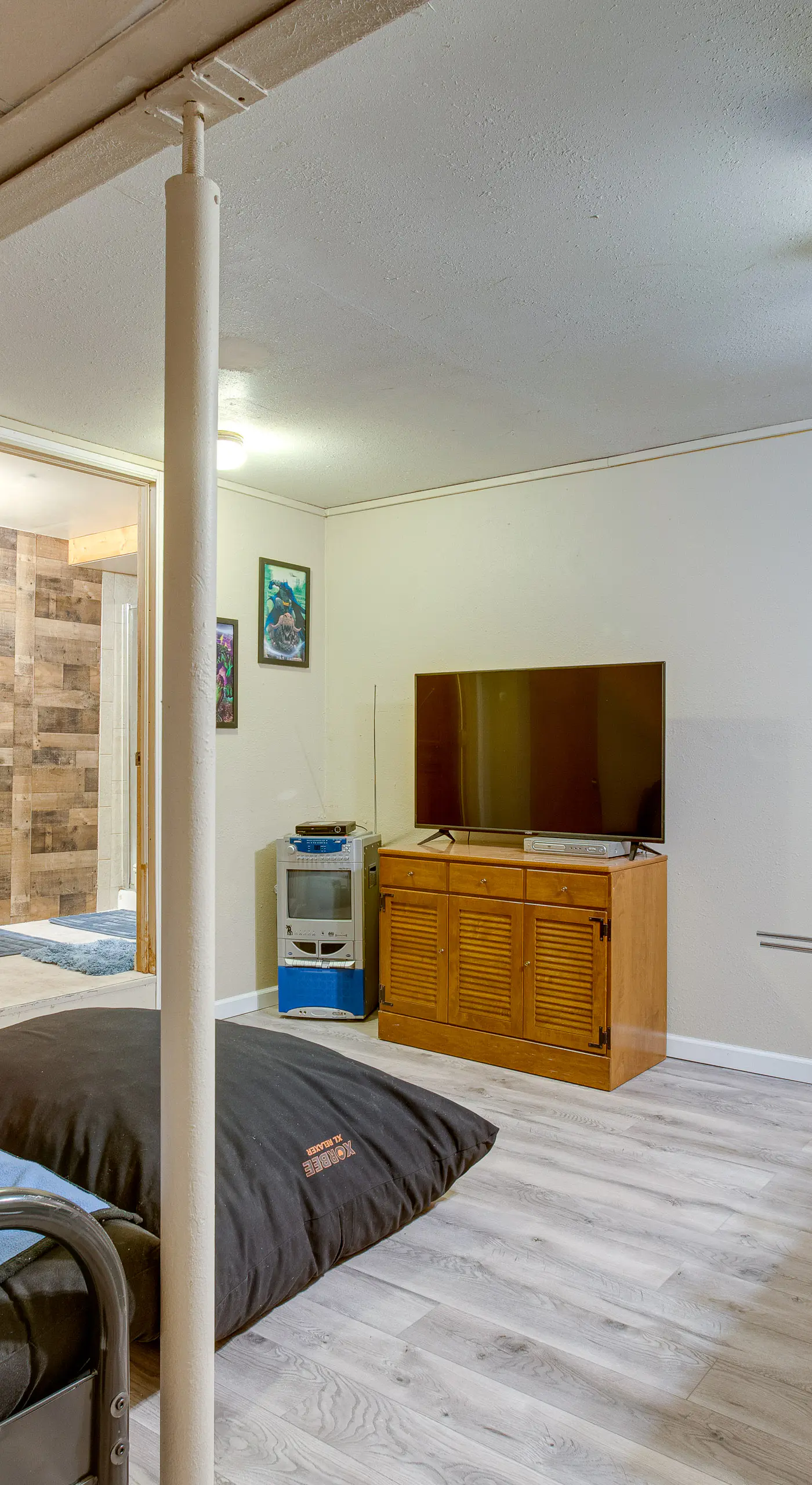 Spacious Aurora Retreat w/ Game Room + Hot Tub!