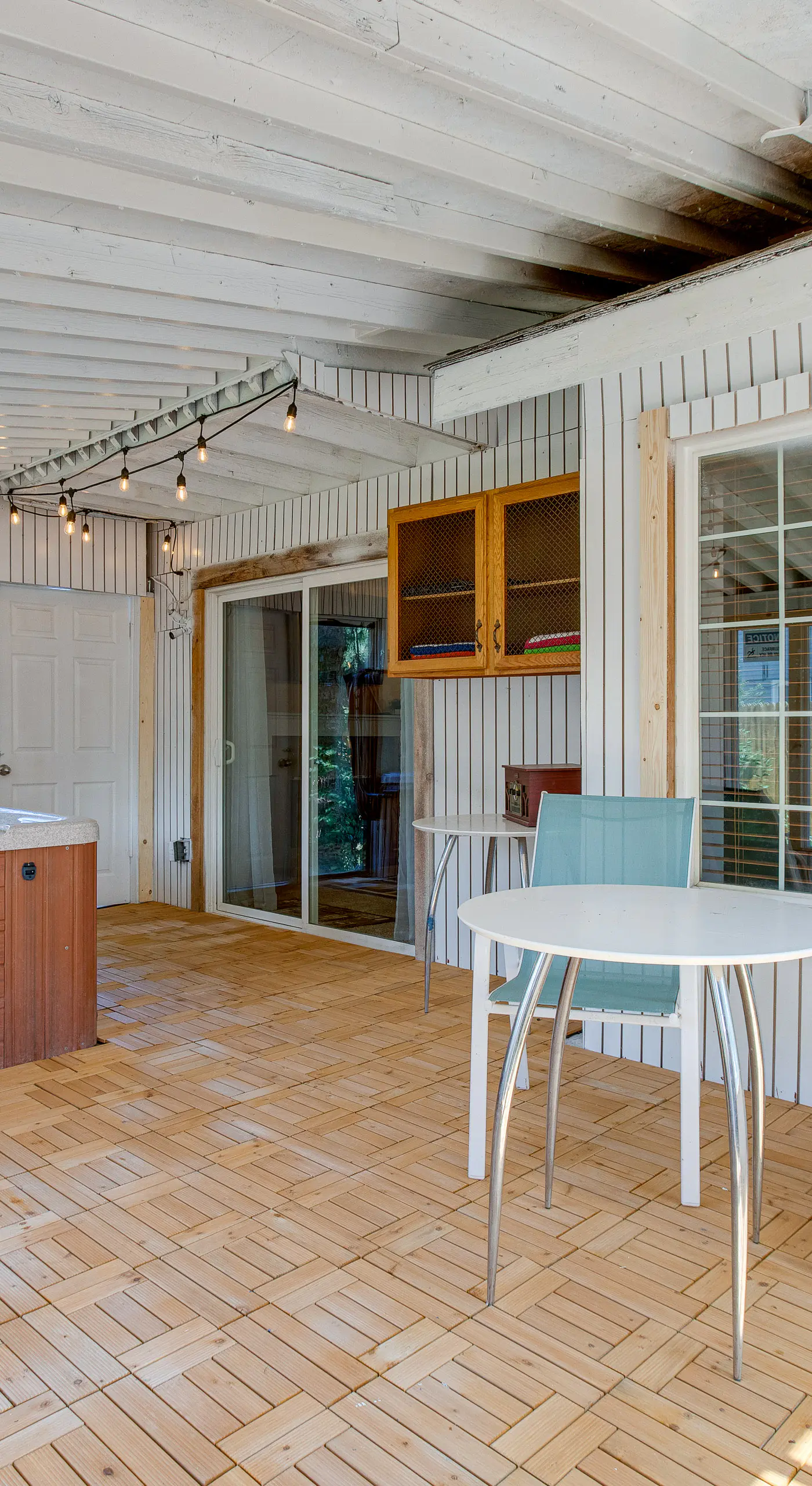 Spacious Aurora Retreat w/ Game Room + Hot Tub!