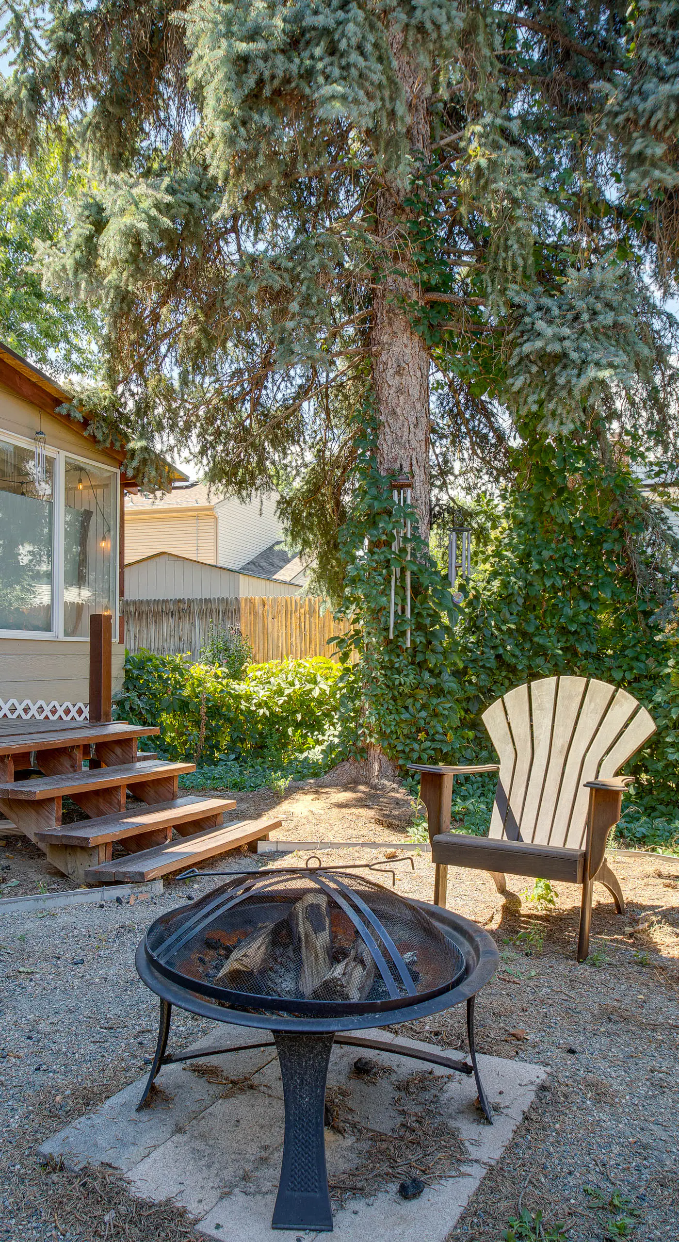 Spacious Aurora Retreat w/ Game Room + Hot Tub!