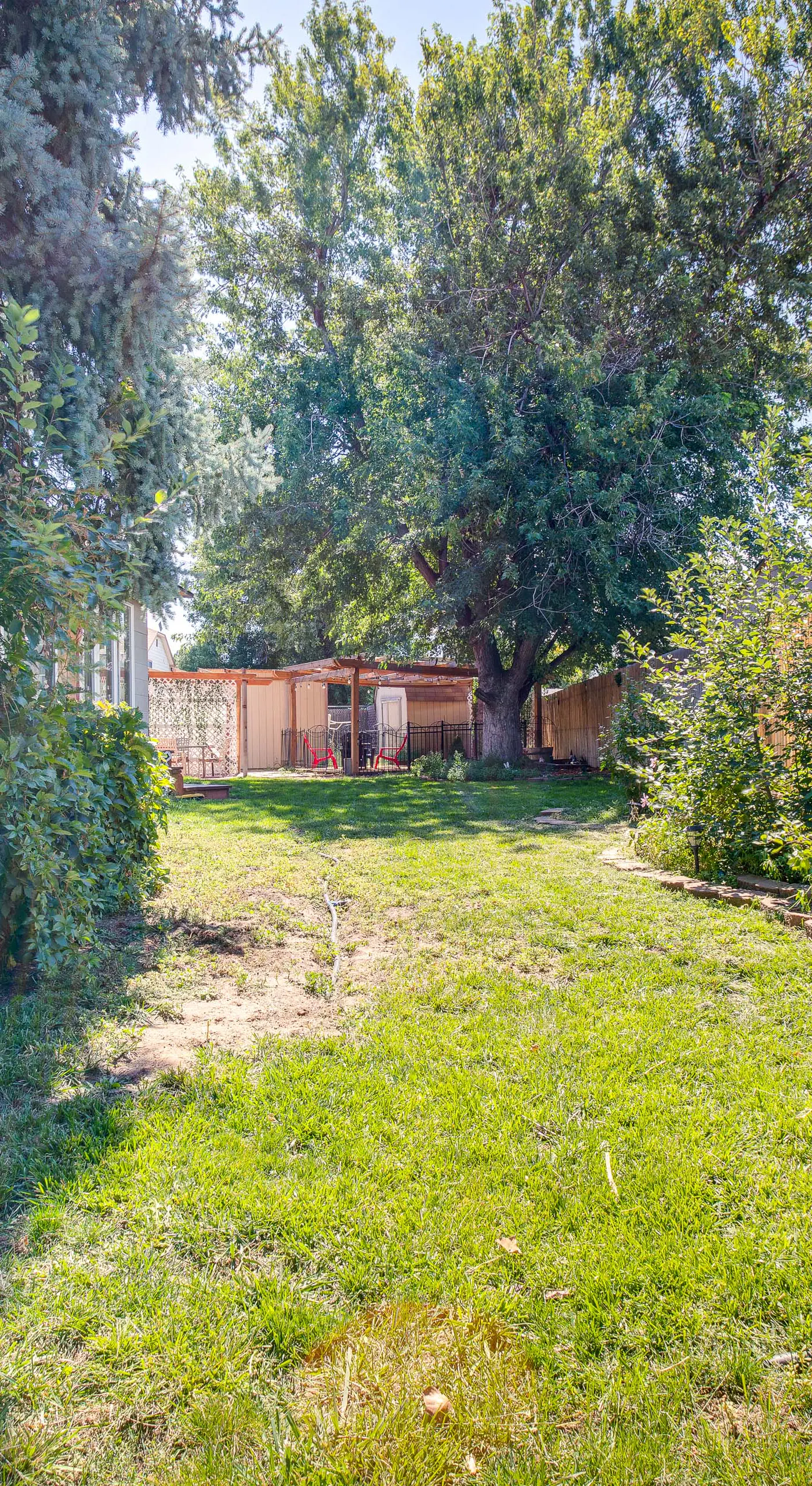 Spacious Aurora Retreat w/ Game Room + Hot Tub!