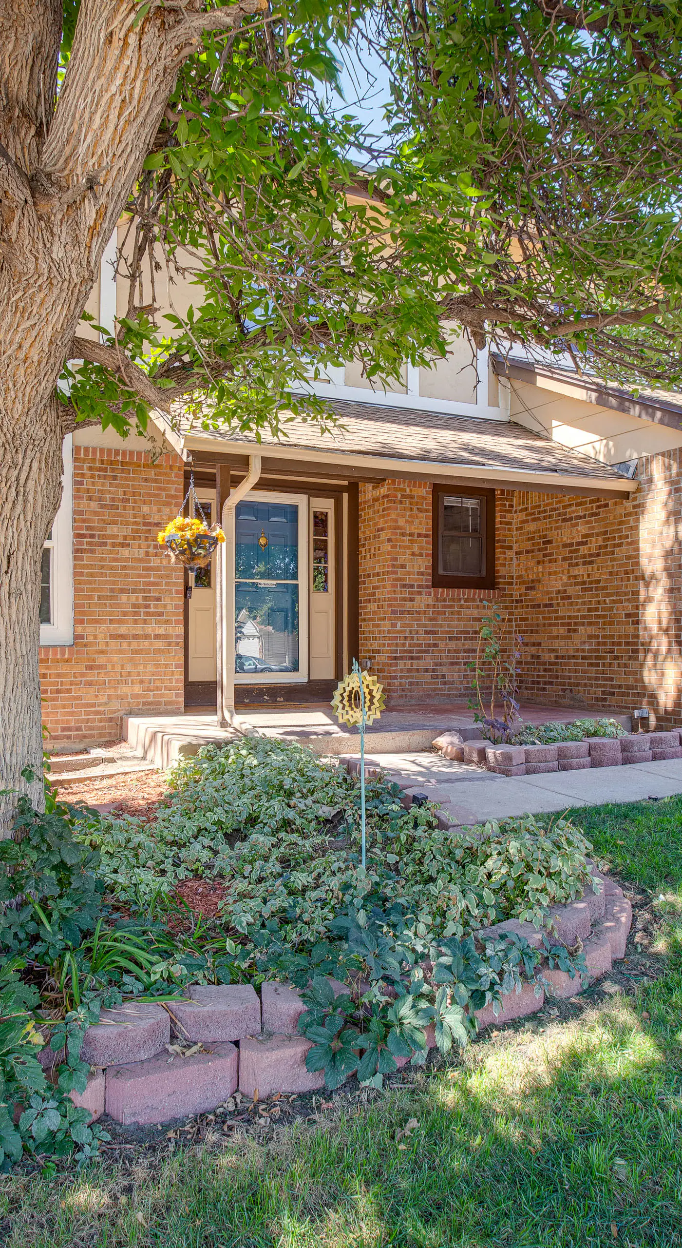 Spacious Aurora Retreat w/ Game Room + Hot Tub!