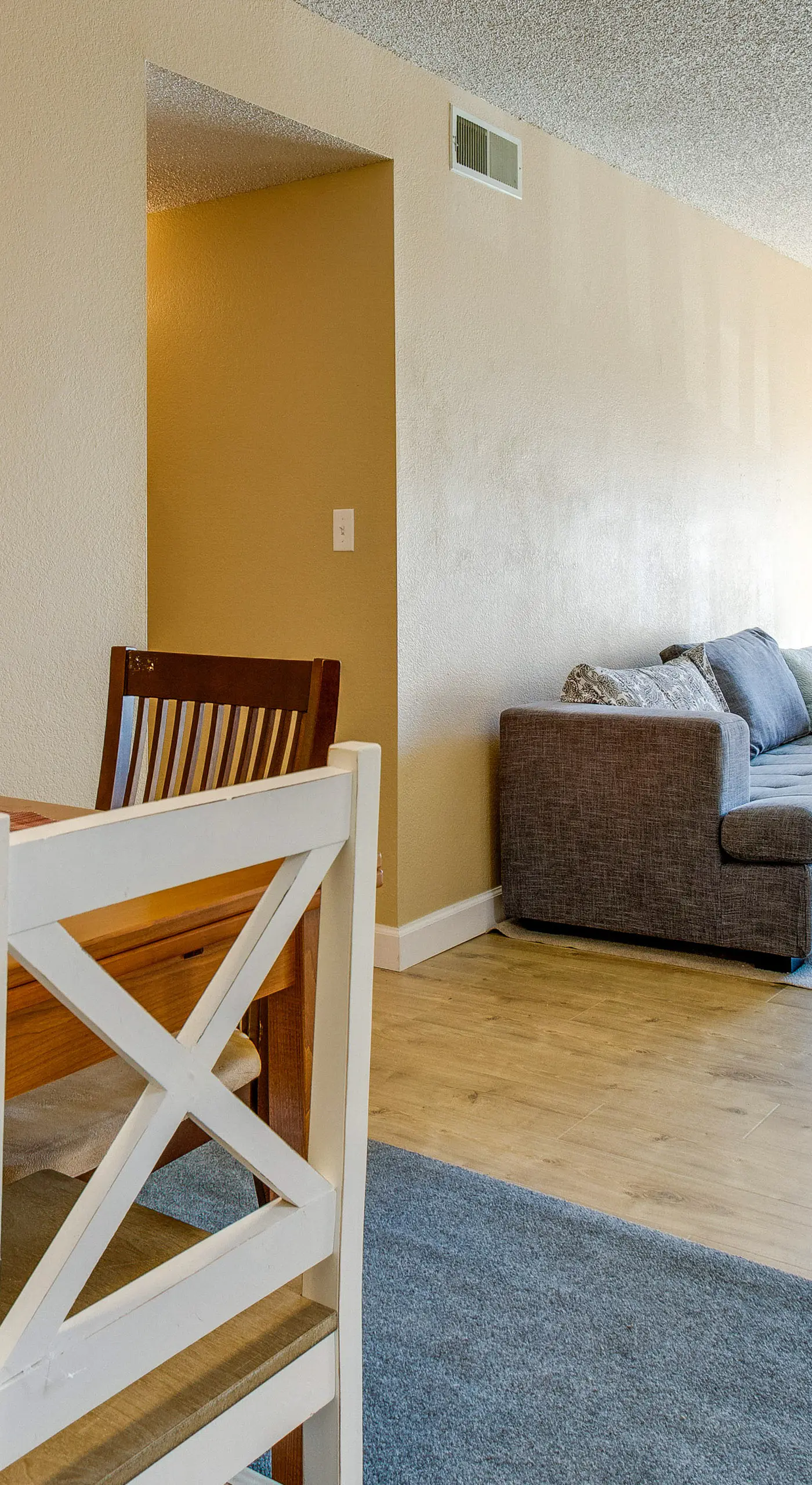 1 Mi to Light Rail: Englewood Condo w/ Pool Access