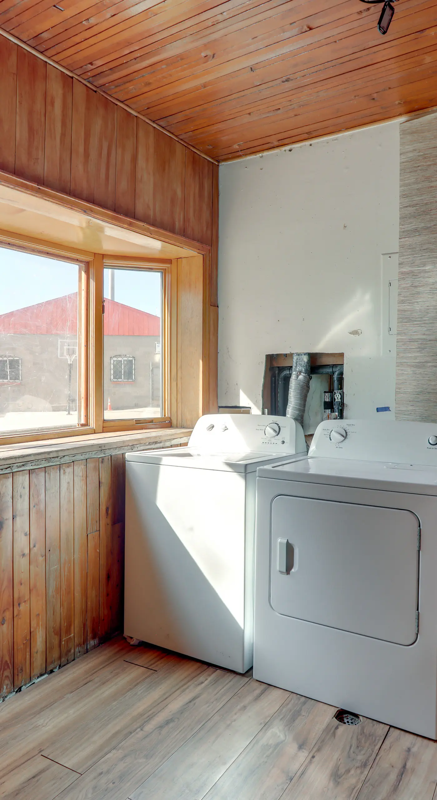 5 Mi to Dtwn Denver: Pet-Friendly Home w/ Patio