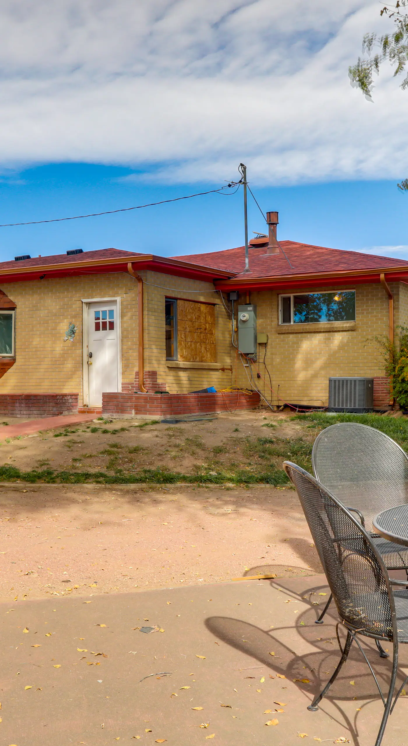 5 Mi to Dtwn Denver: Pet-Friendly Home w/ Patio