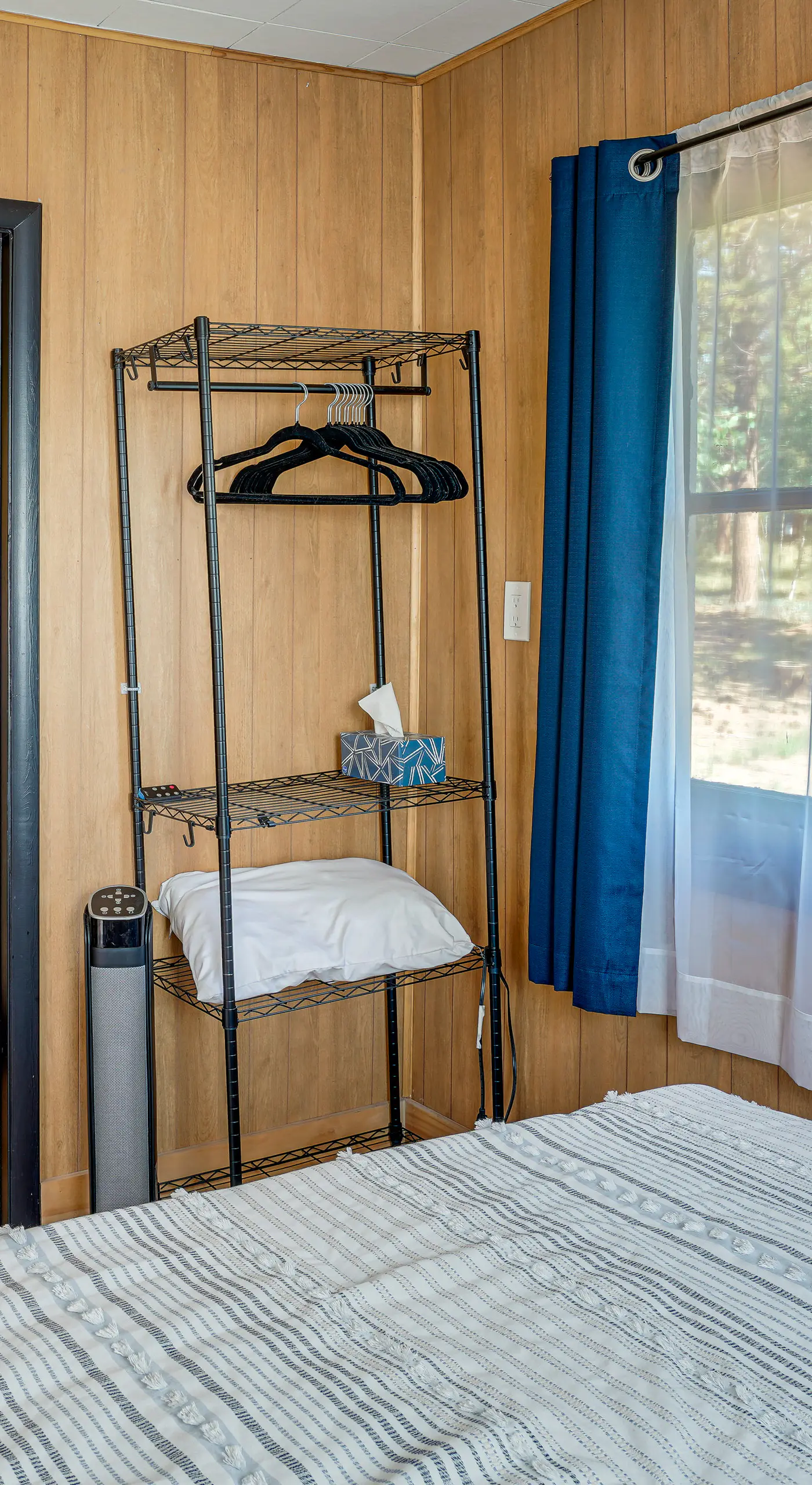 Patio & Hot Tub: Cozy Cabin Retreat in Bailey!