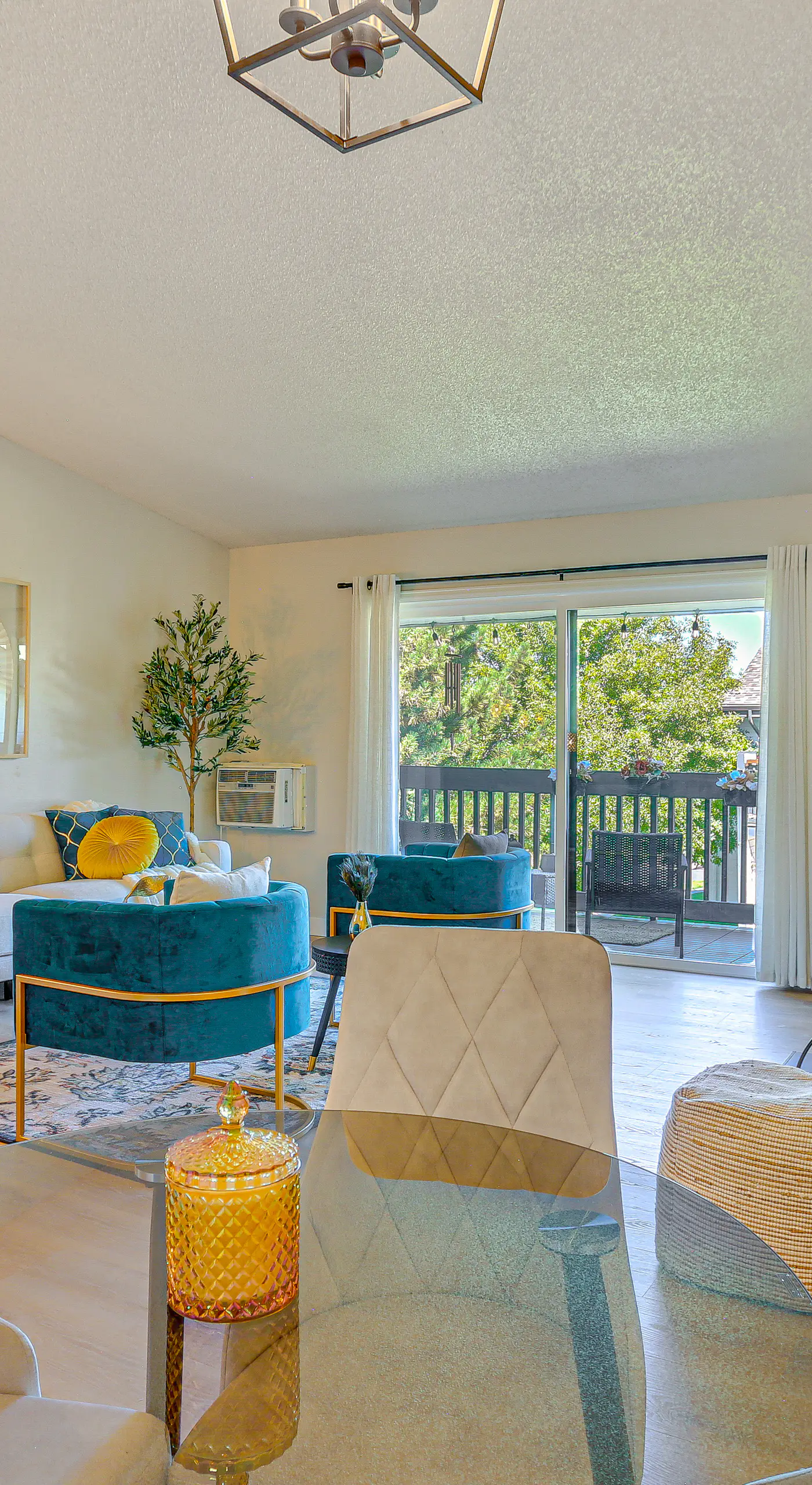 1 Mi to Dtwn: Condo w/ Pool Access in Castle Rock