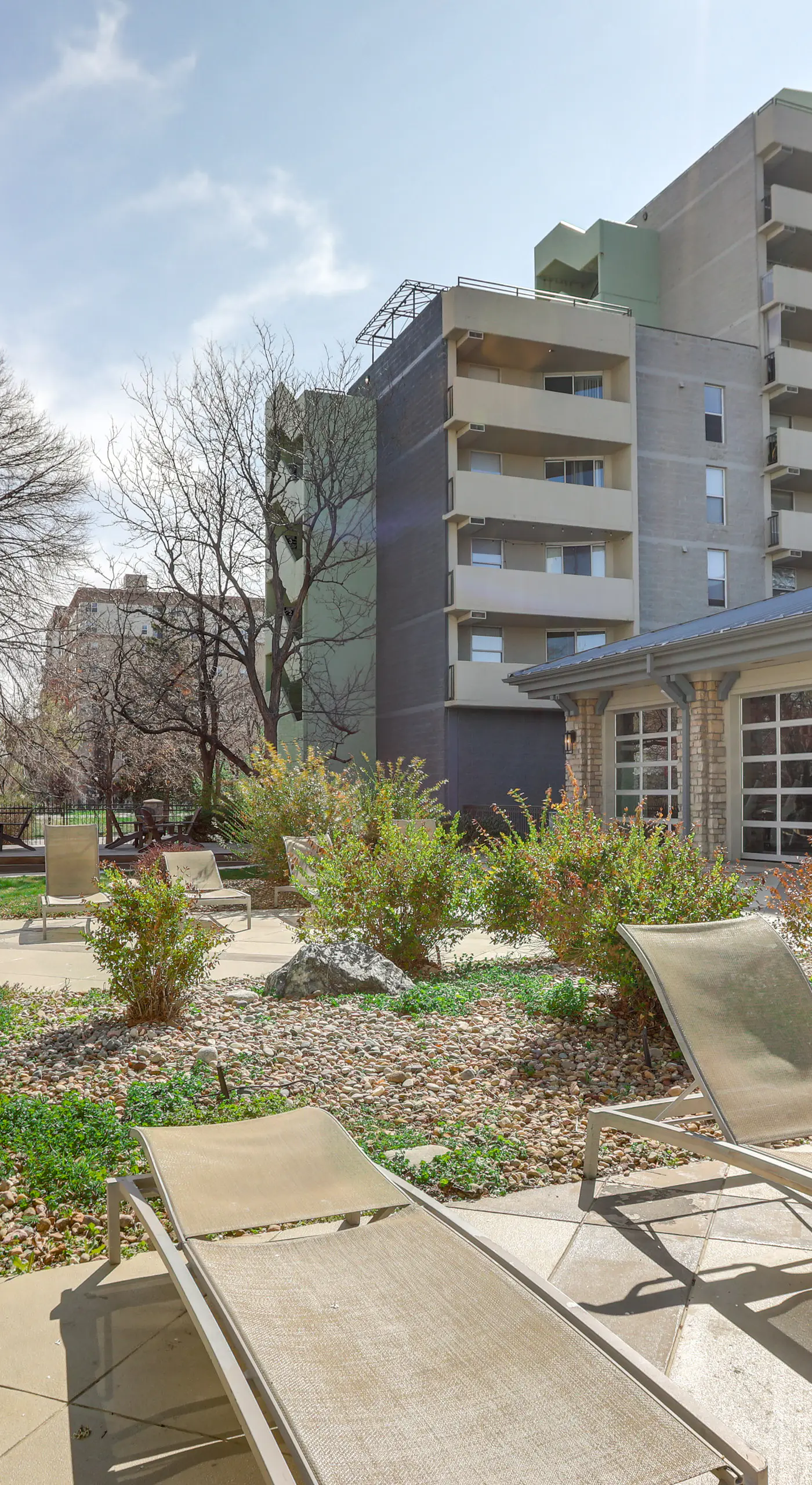 < 1 Mi to Downtown Denver: Condo w/ Pool Access!