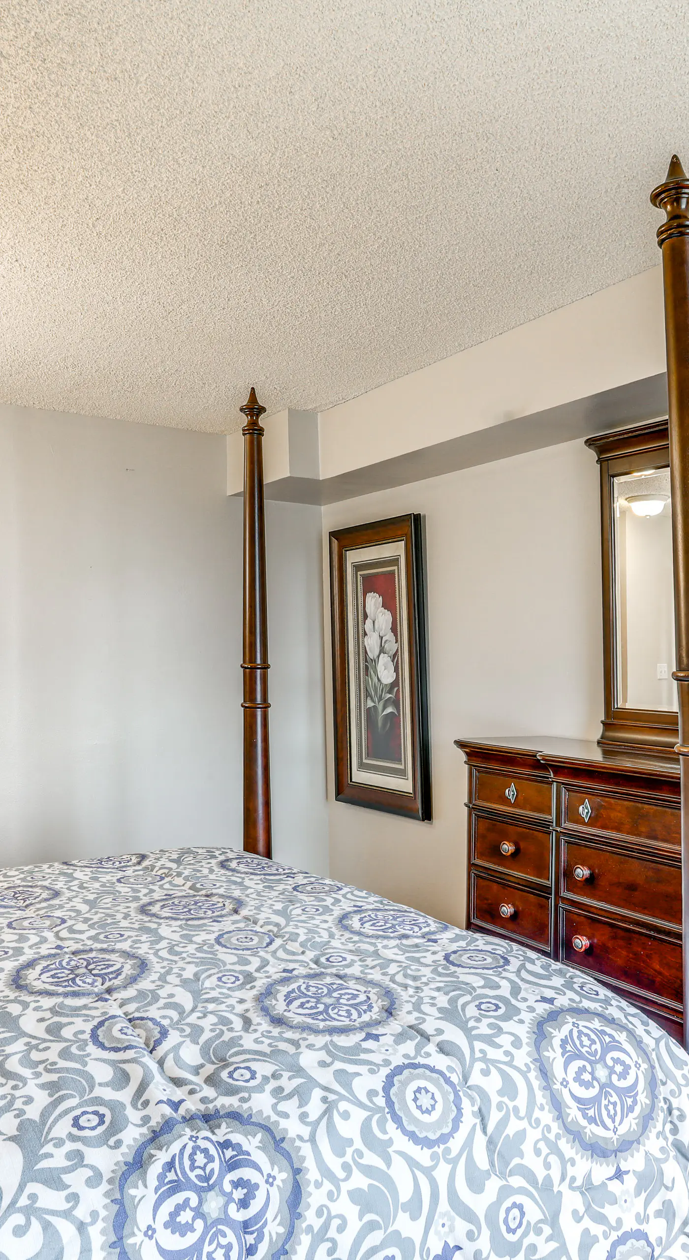 < 1 Mi to Downtown Denver: Condo w/ Pool Access!