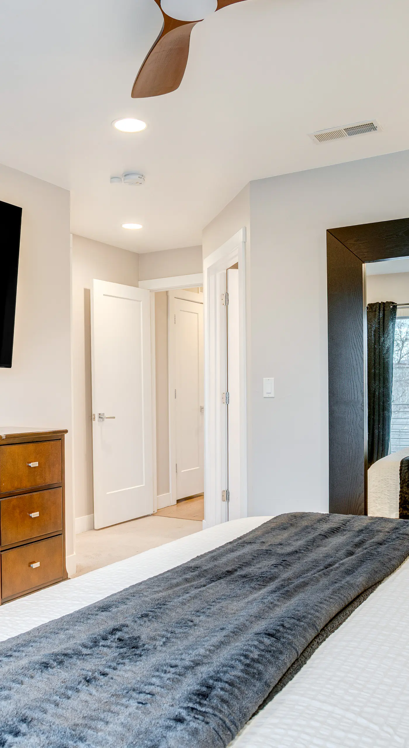 1 Mi to Dtwn Denver: Sleek Duplex w/ Rooftop Deck!
