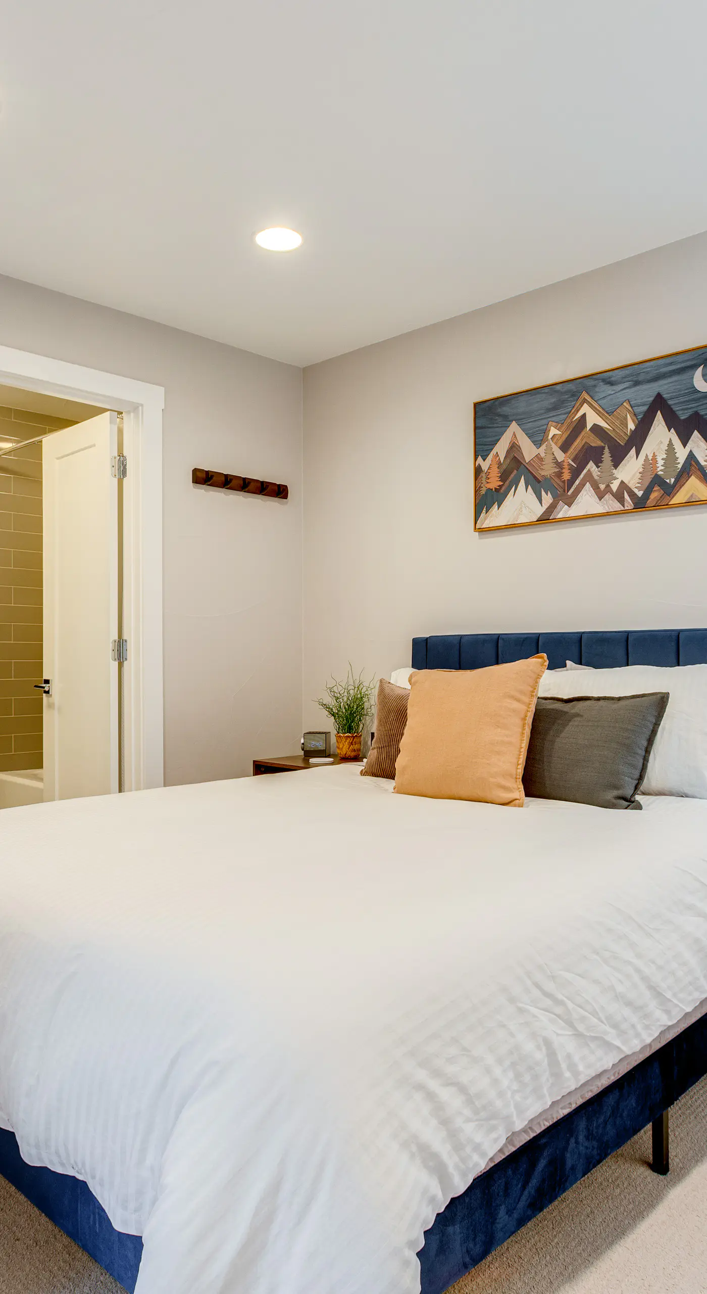 1 Mi to Dtwn Denver: Sleek Duplex w/ Rooftop Deck!