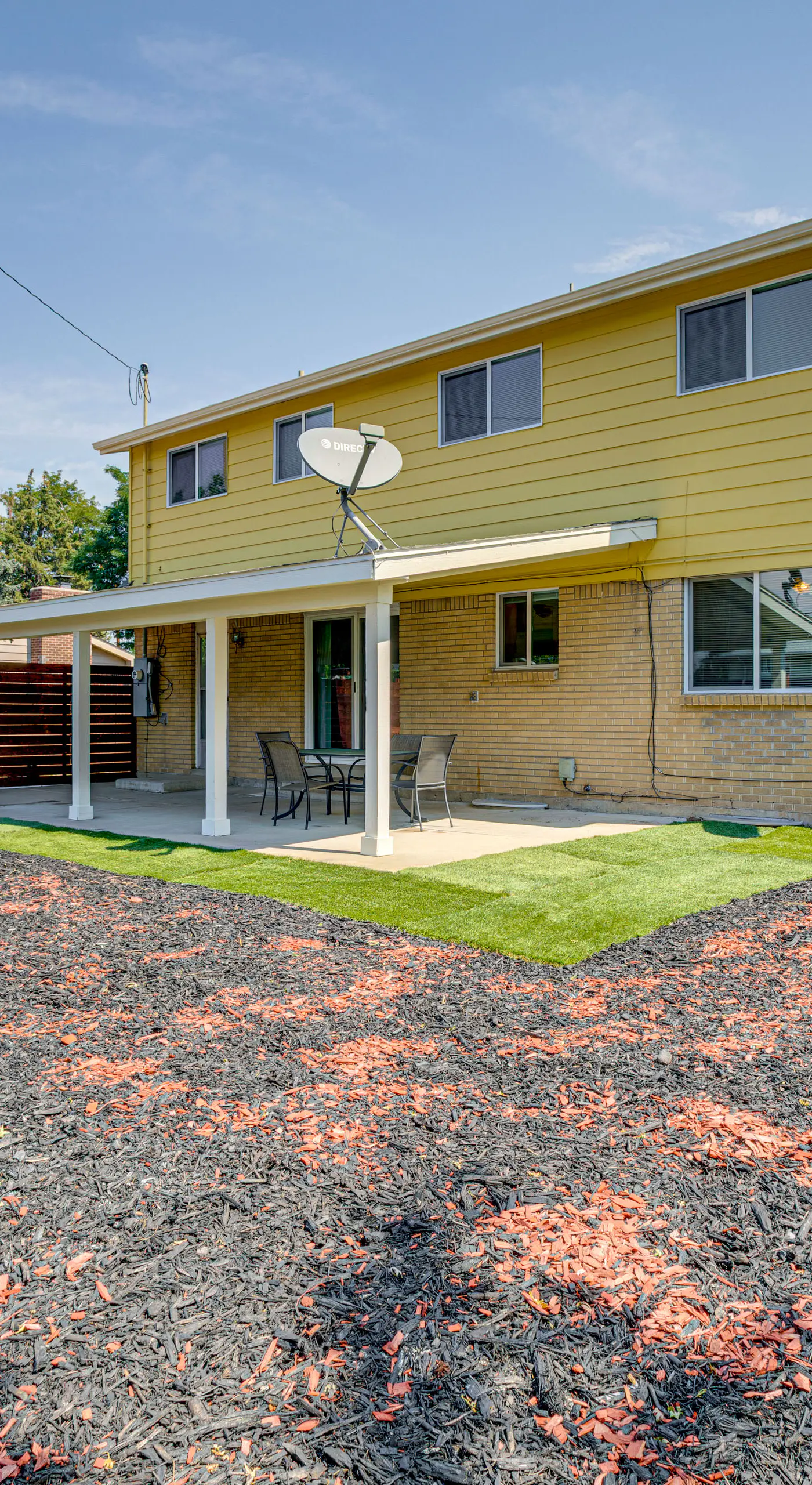 2 Mi to Hospitals: Home w/ Private Yard in Aurora