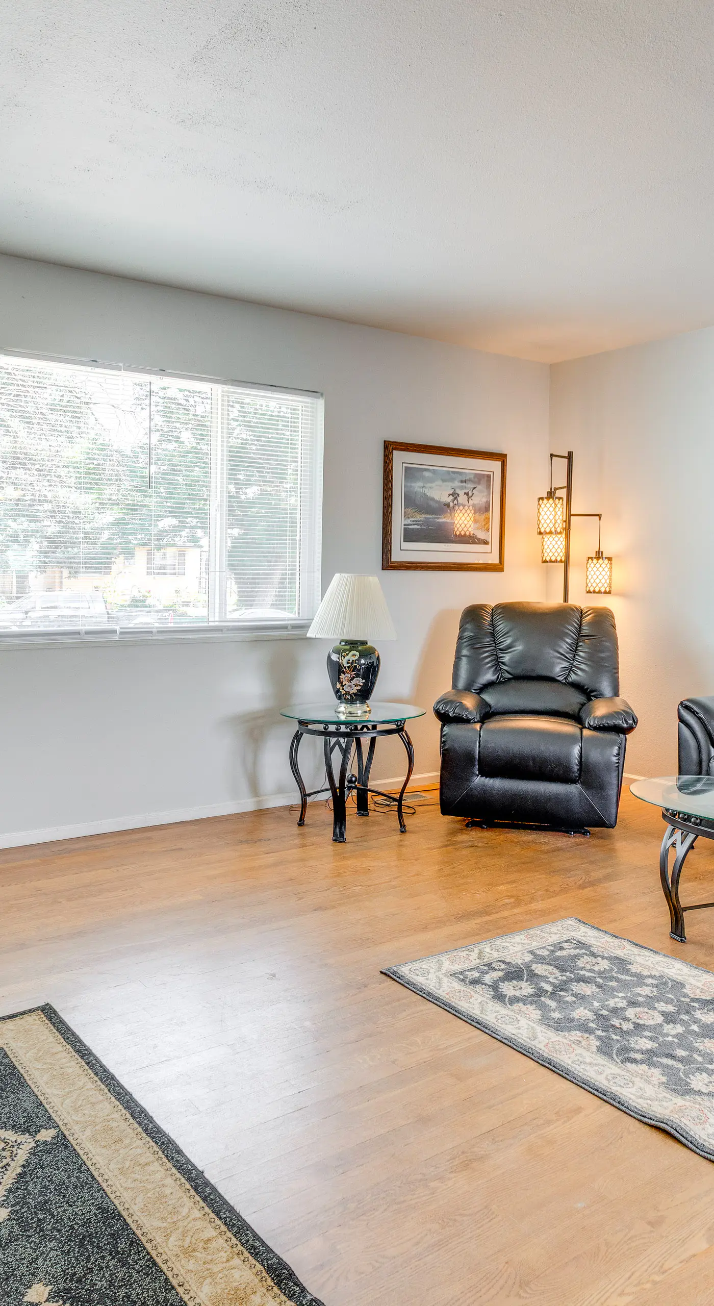 2 Mi to Hospitals: Home w/ Private Yard in Aurora