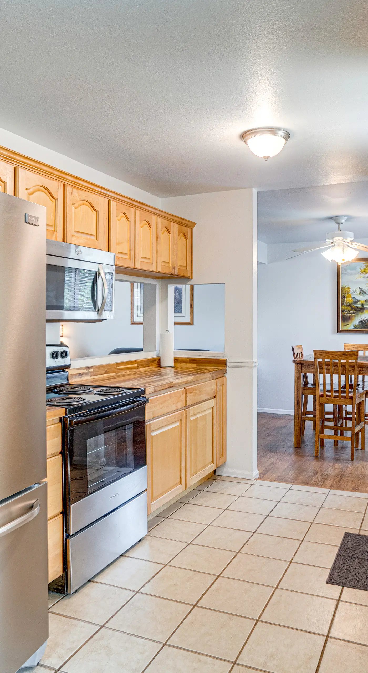 2 Mi to Hospitals: Home w/ Private Yard in Aurora