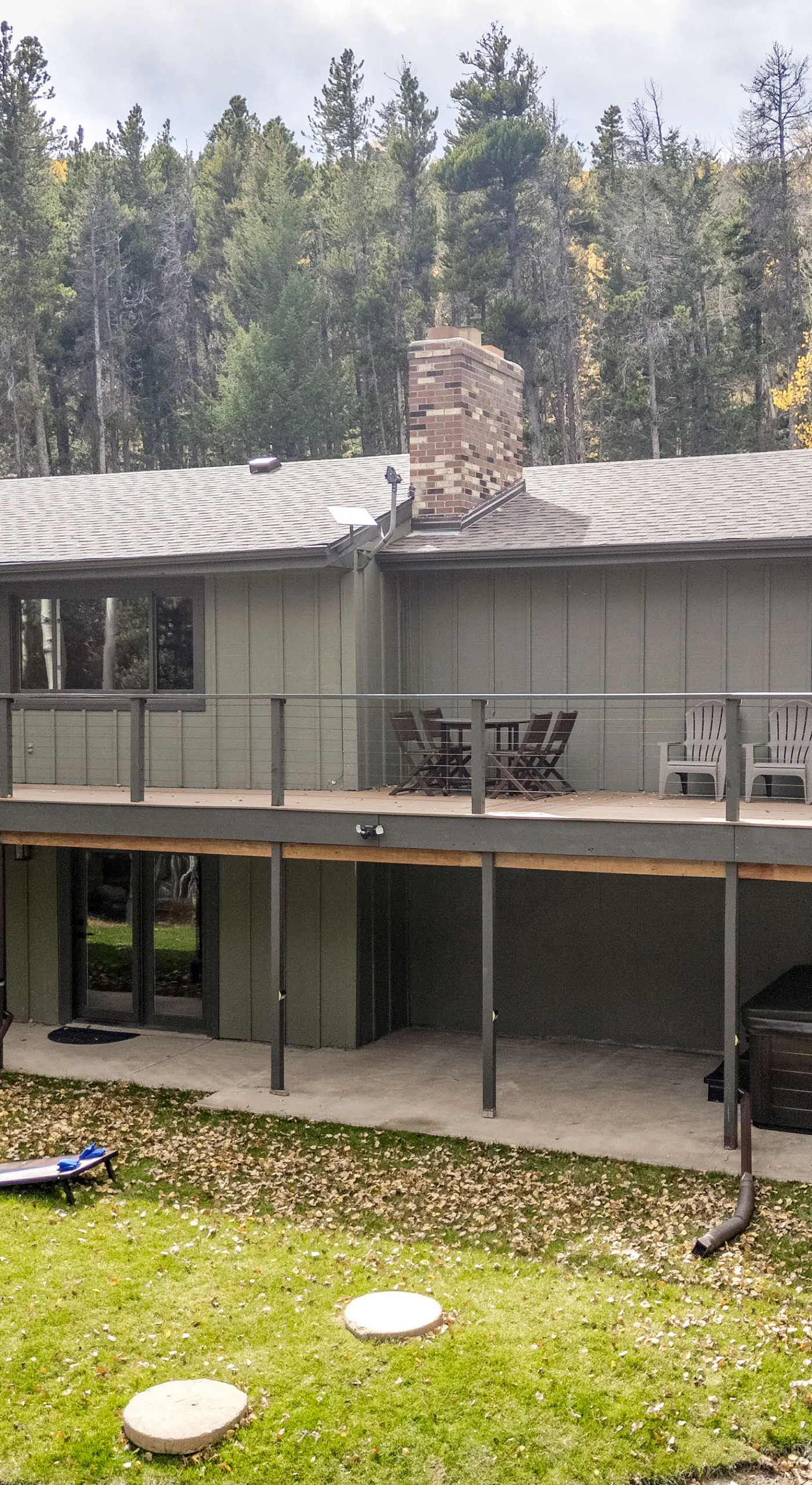 Hot Tub + Game Room: Peaceful Retreat in Evergreen