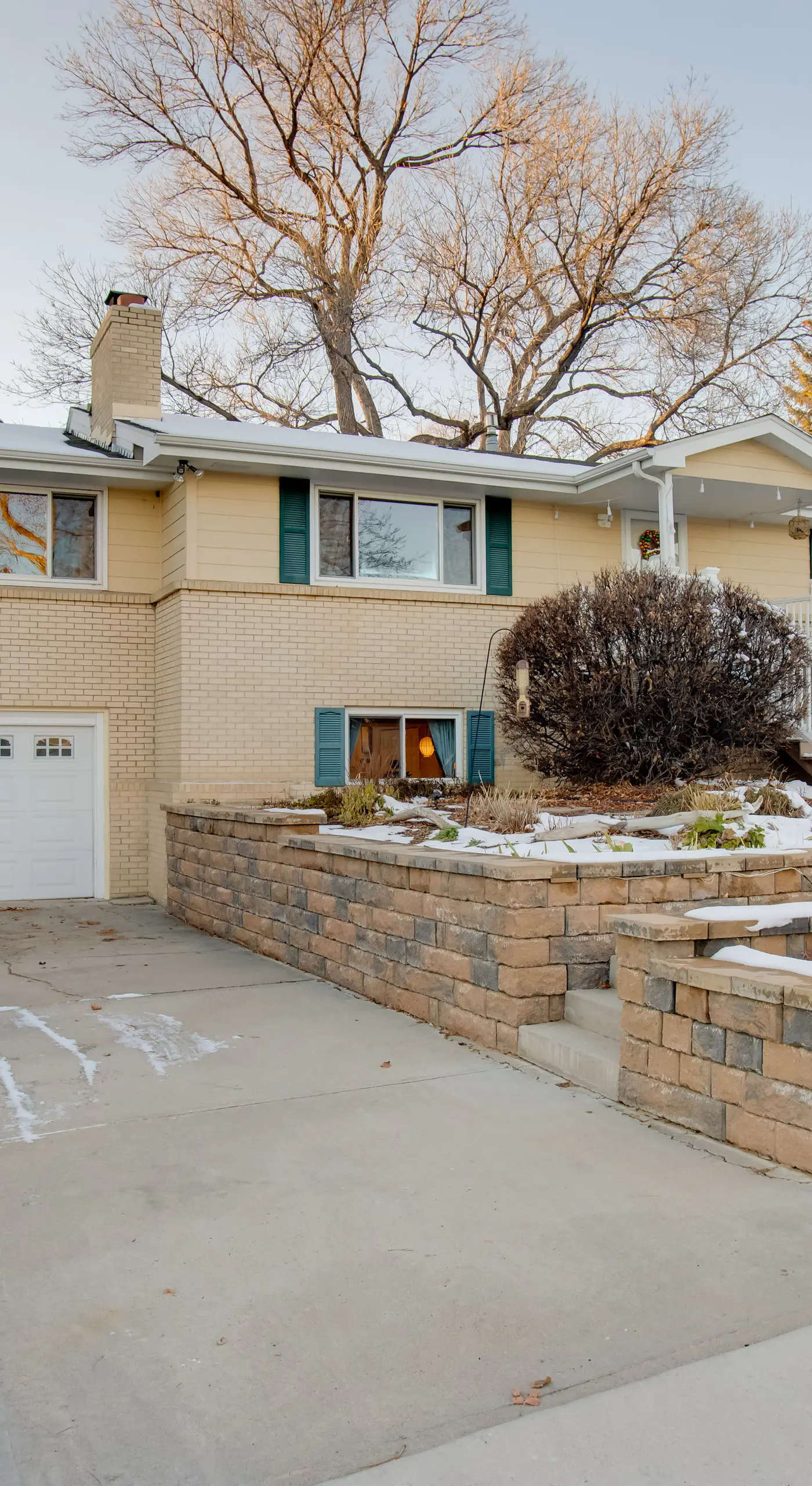 Work & Play Near Old Town Arvada: Pets Welcome!