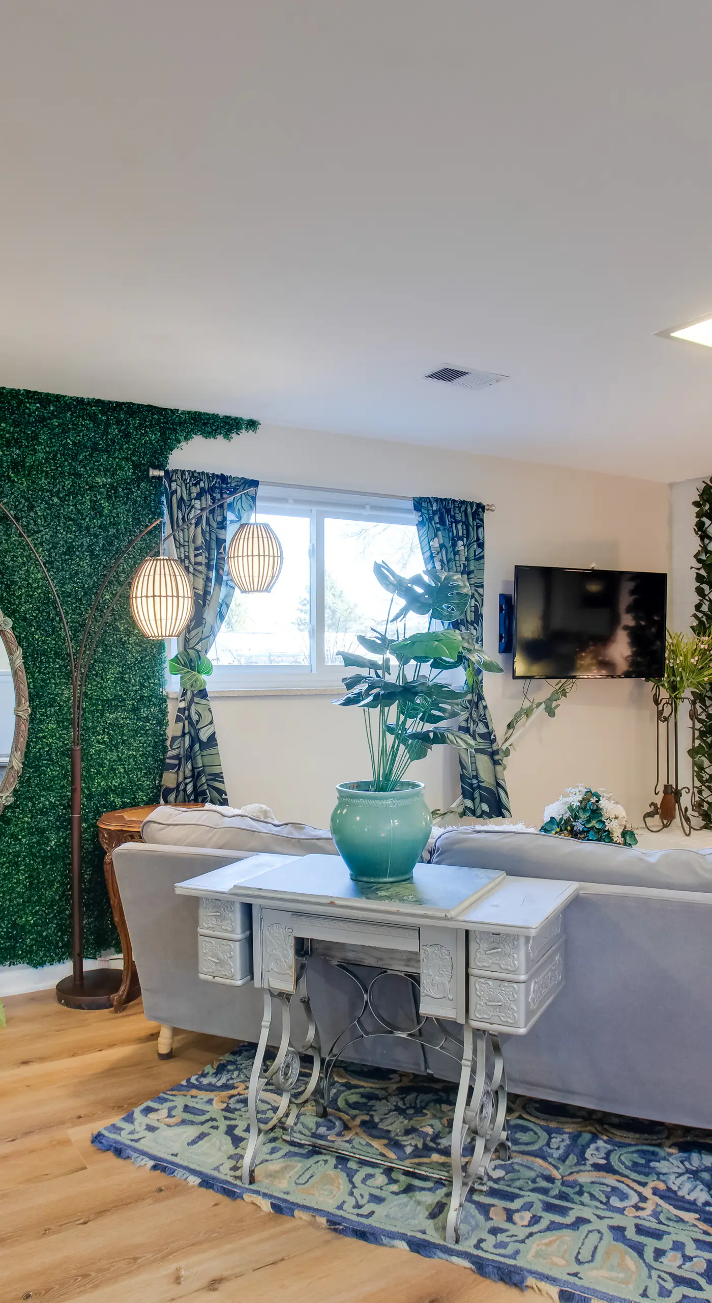 Work & Play Near Old Town Arvada: Pets Welcome!
