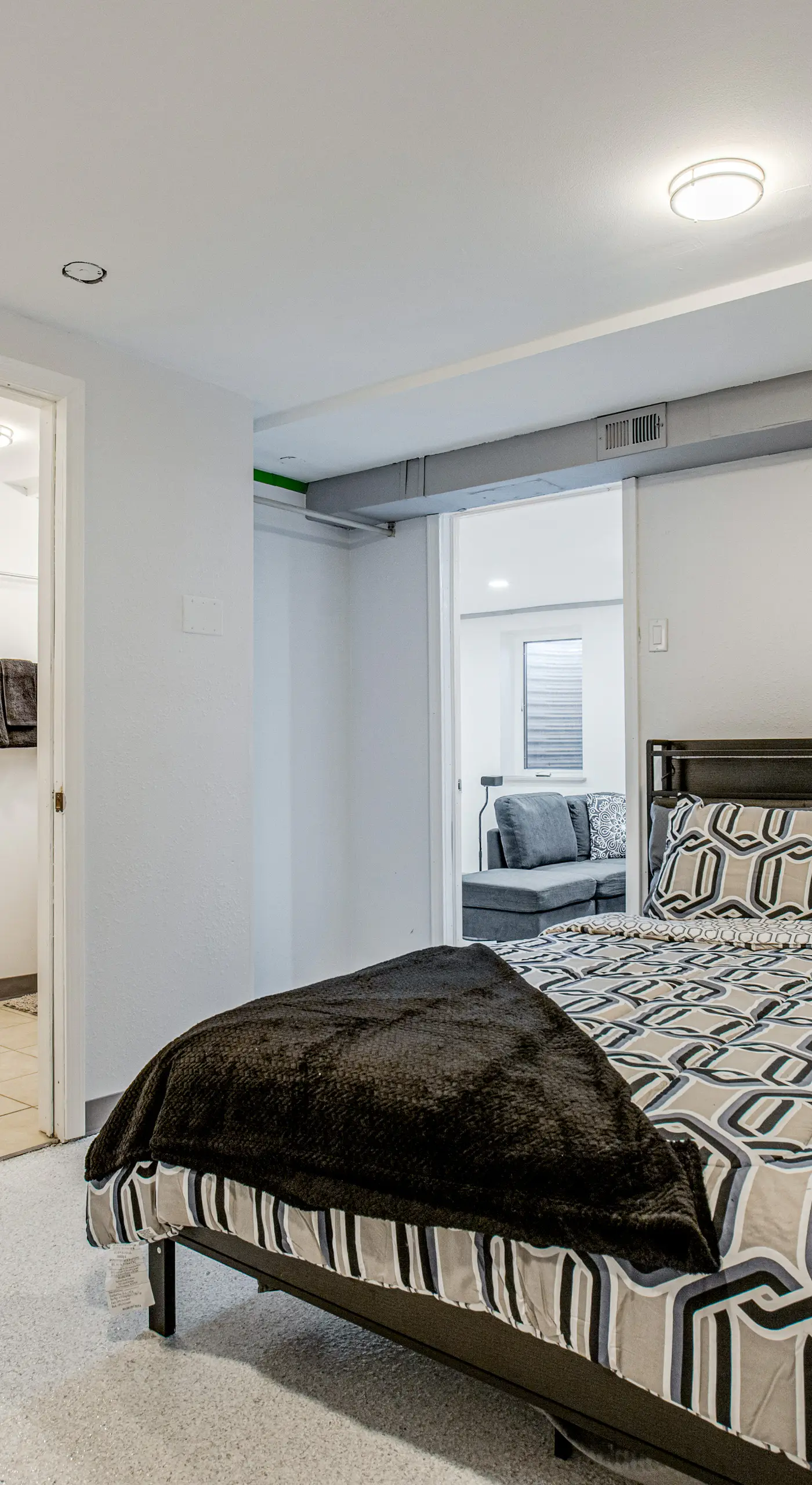 Hot Tub, Fire Pit! Group-Ready Stay Near Denver