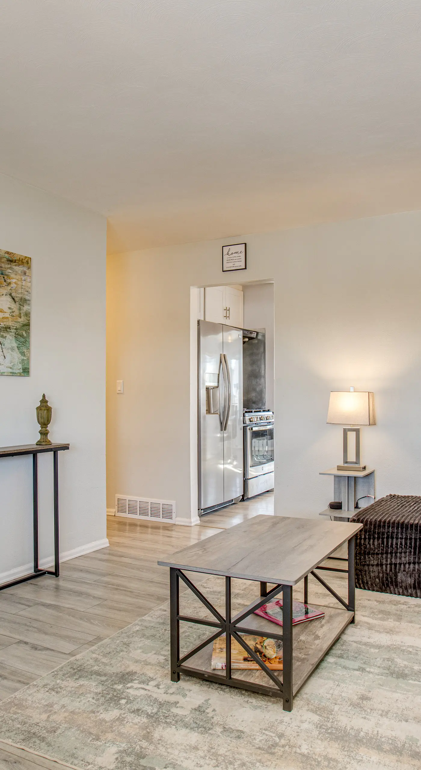 Hot Tub, Fire Pit! Group-Ready Stay Near Denver