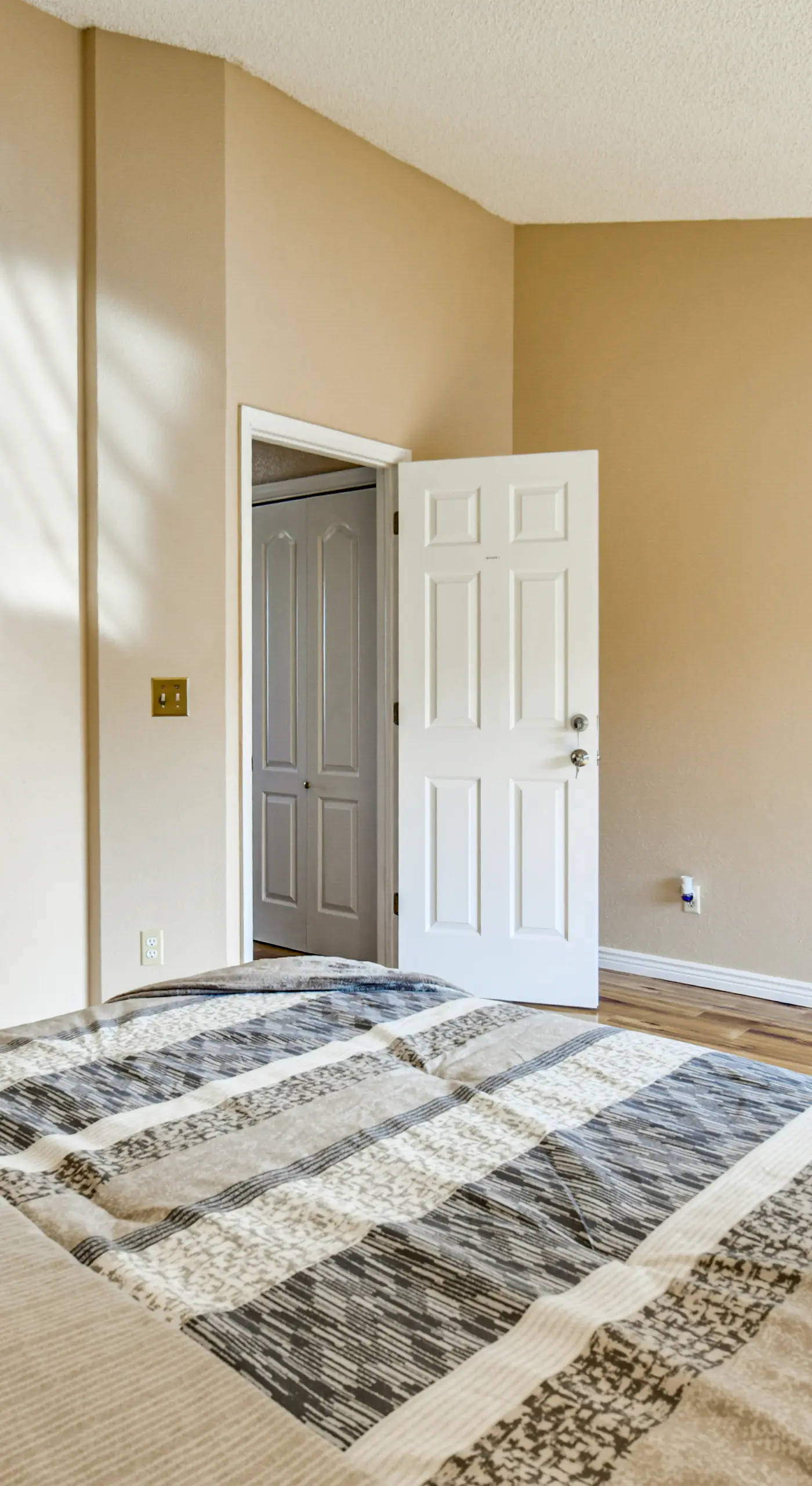 Extended Stay in Denver Area! Pet-Friendly Retreat