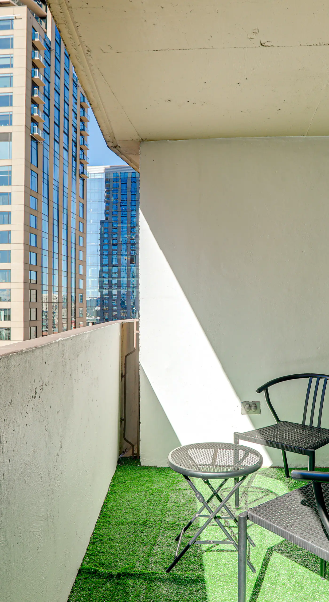 Long-Term Stay in Dtwn Denver! Walkable Condo