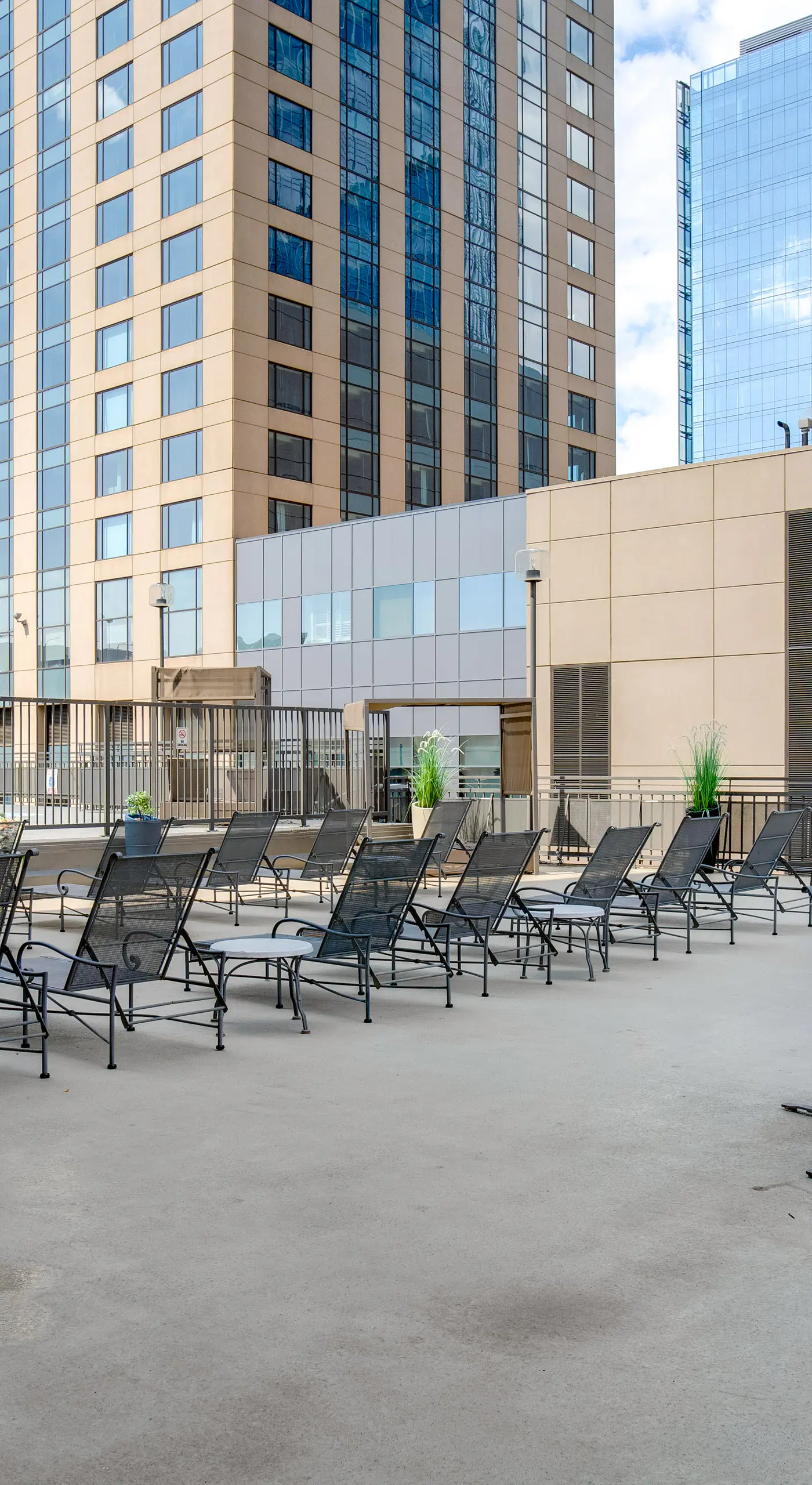 Long-Term Stay in Dtwn Denver! Walkable Condo