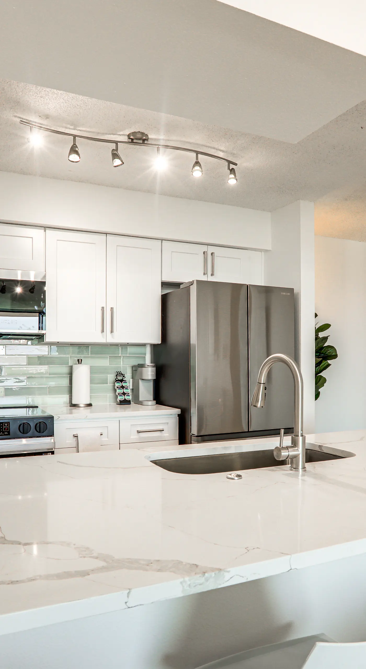 Long-Term Stay in Dtwn Denver! Walkable Condo