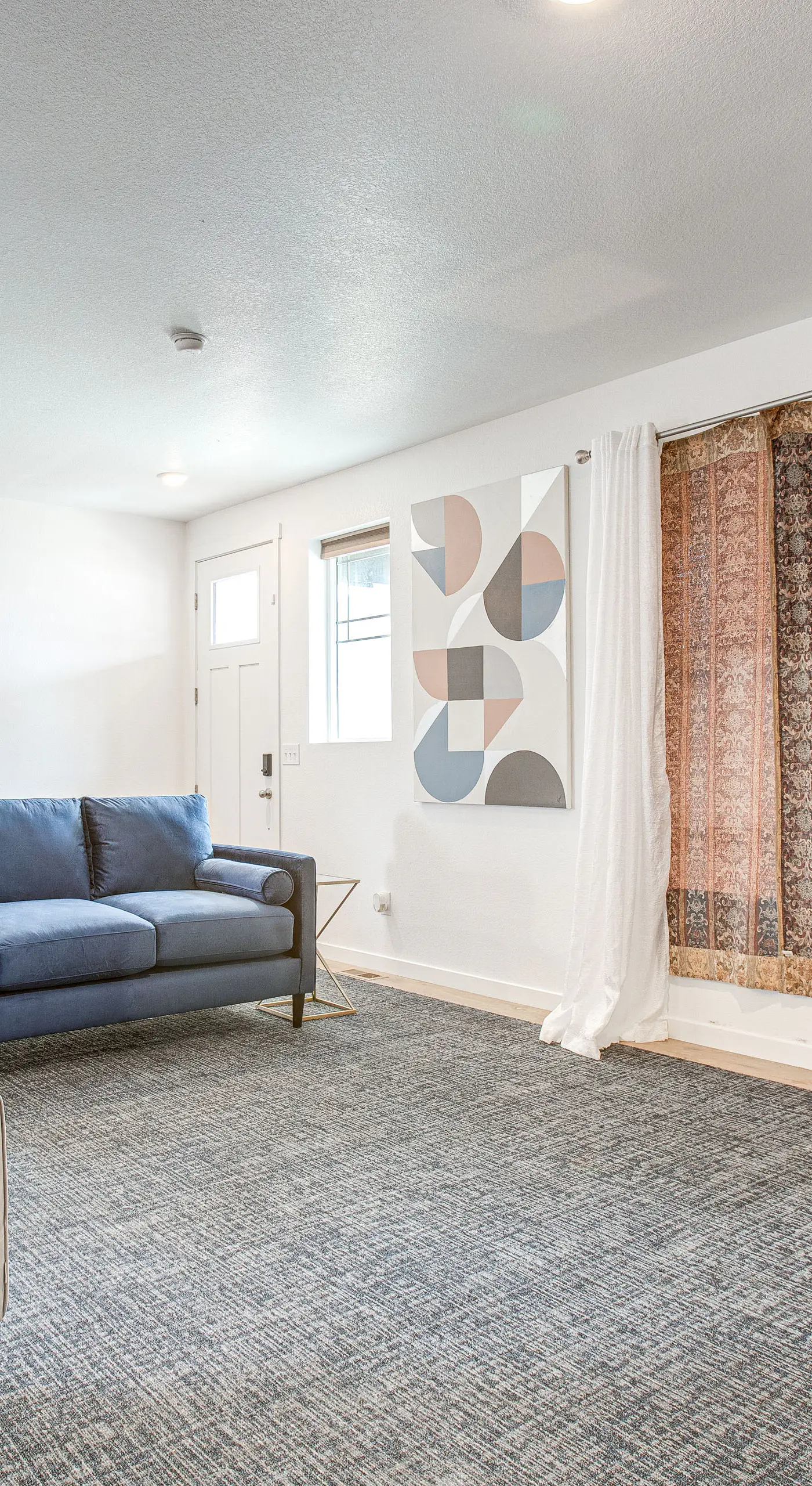 Perfect for Families! Quiet Aurora Home