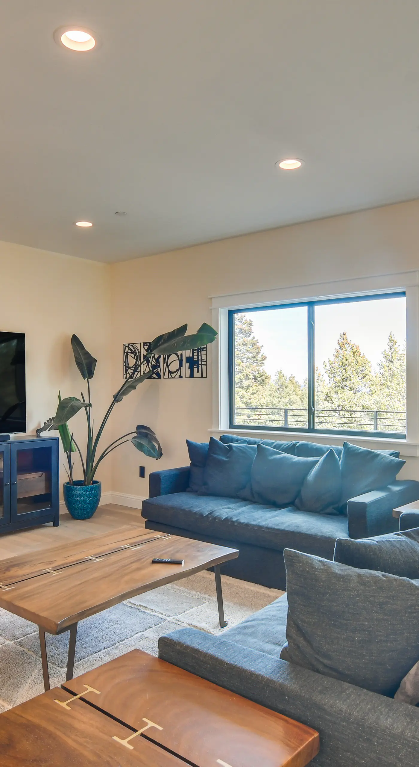 Great for Gatherings! Evergreen Getaway w/ Hot Tub